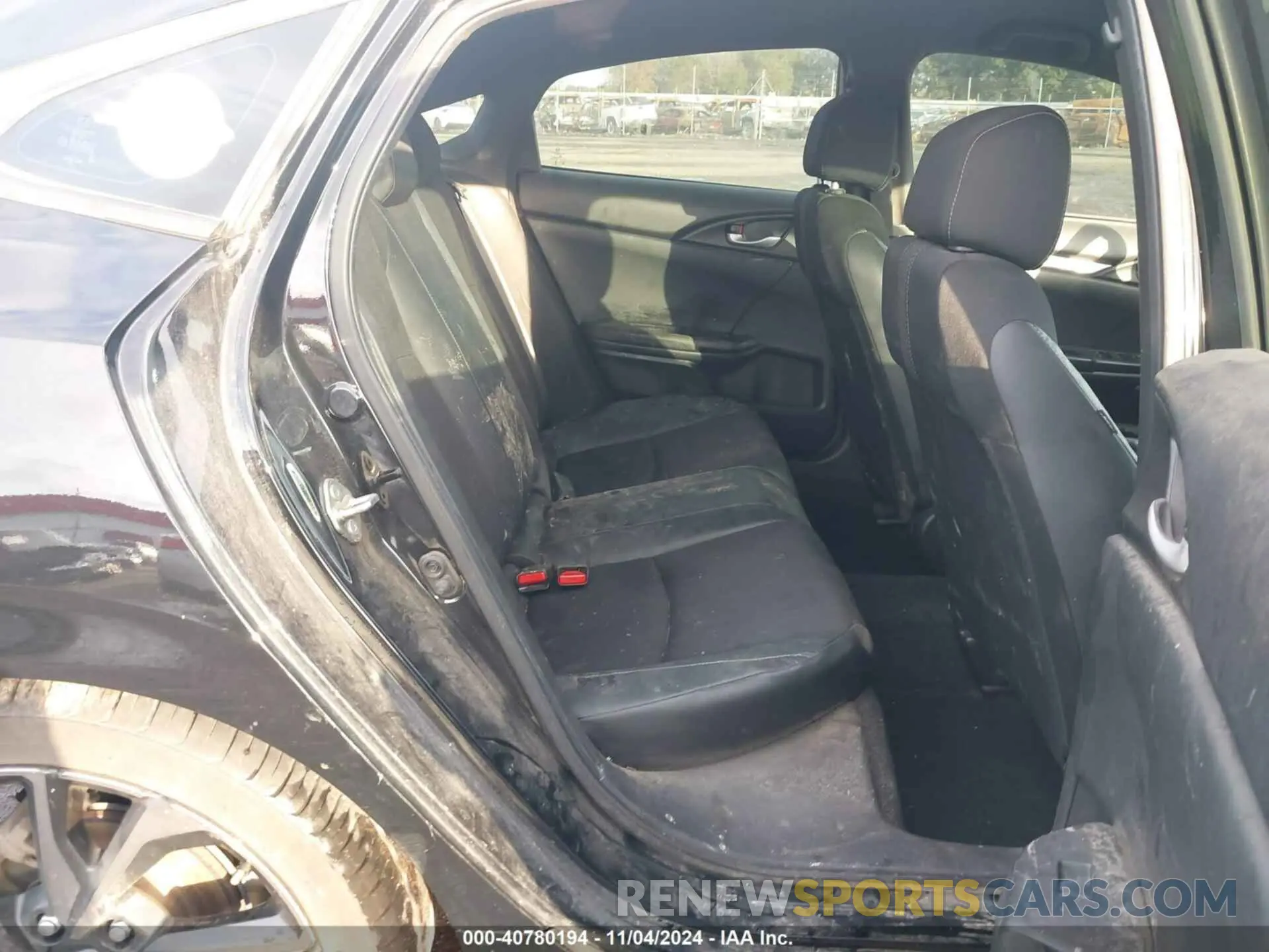 8 Photograph of a damaged car 19XFC2E87KE044373 HONDA CIVIC 2019