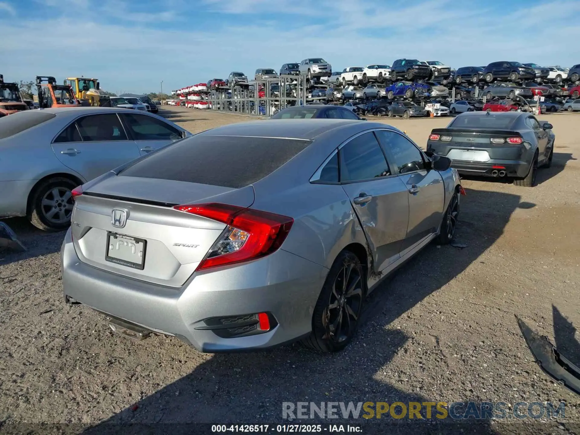 4 Photograph of a damaged car 19XFC2E8XKE015384 HONDA CIVIC 2019
