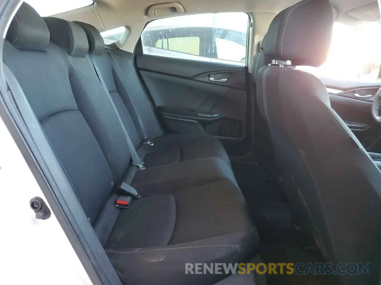 10 Photograph of a damaged car 19XFC2F60KE009543 HONDA CIVIC 2019