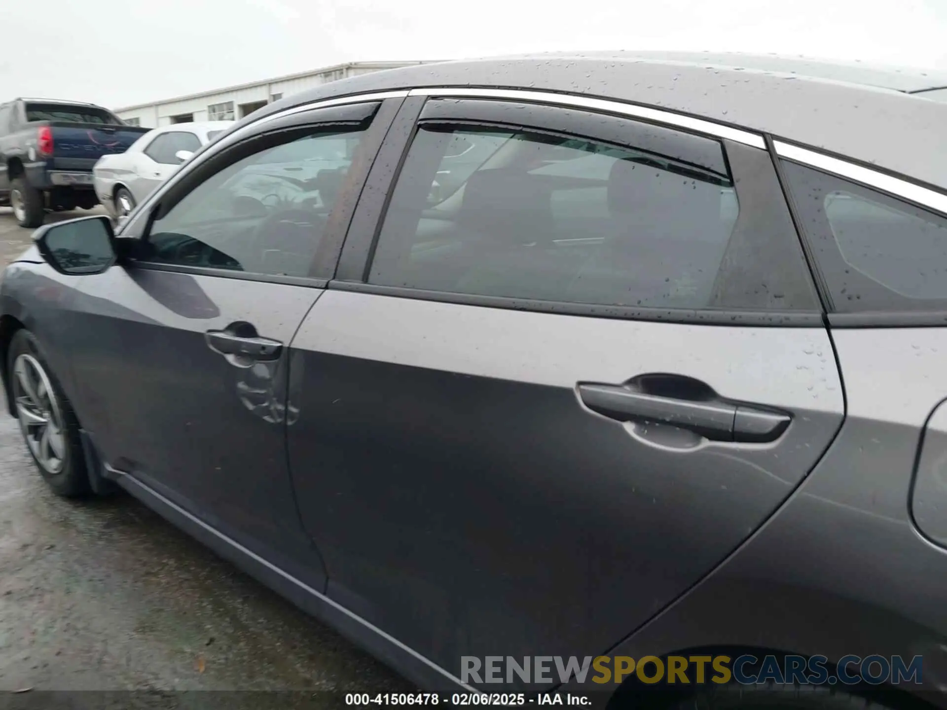 14 Photograph of a damaged car 19XFC2F60KE027475 HONDA CIVIC 2019