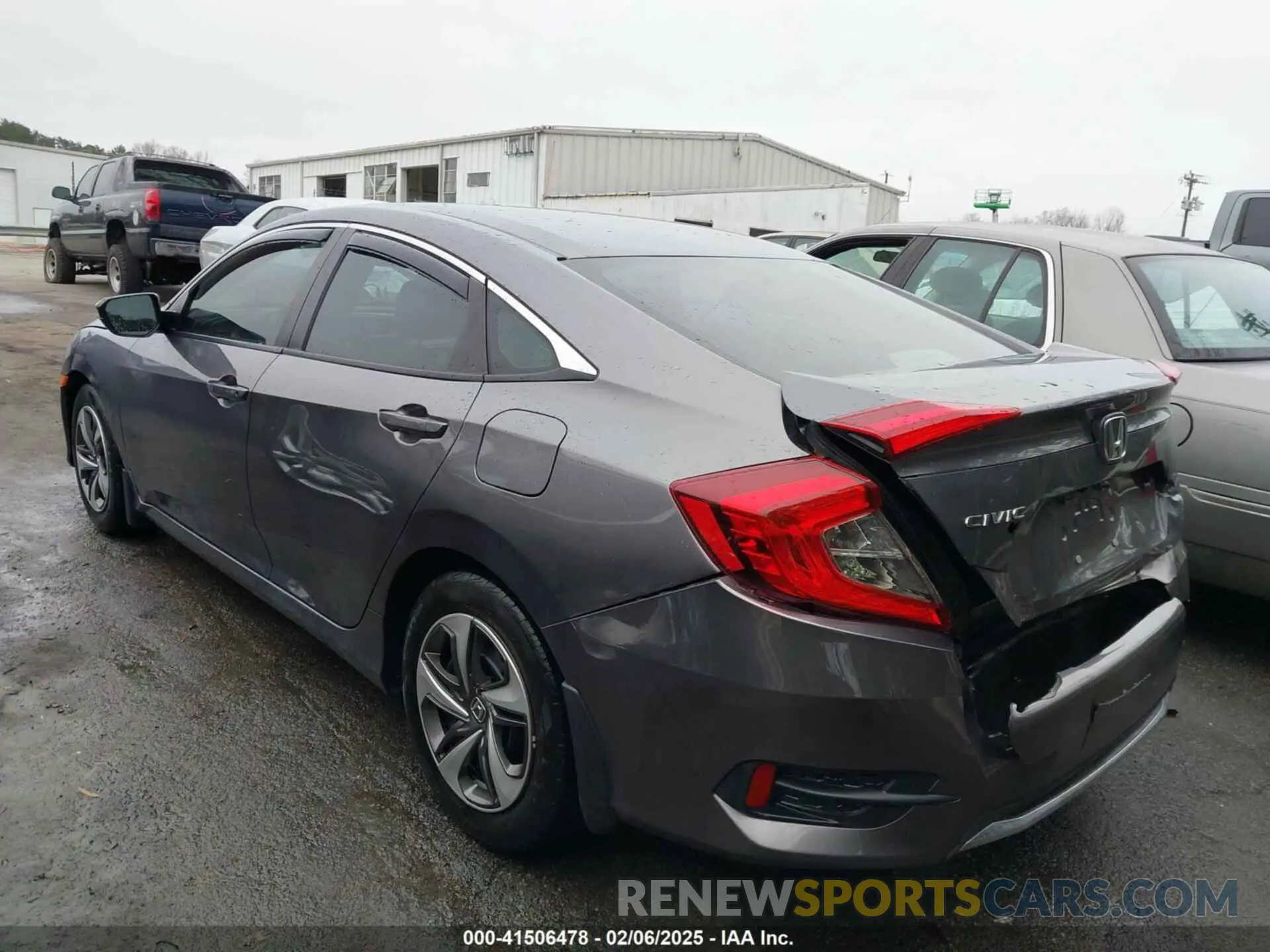 3 Photograph of a damaged car 19XFC2F60KE027475 HONDA CIVIC 2019