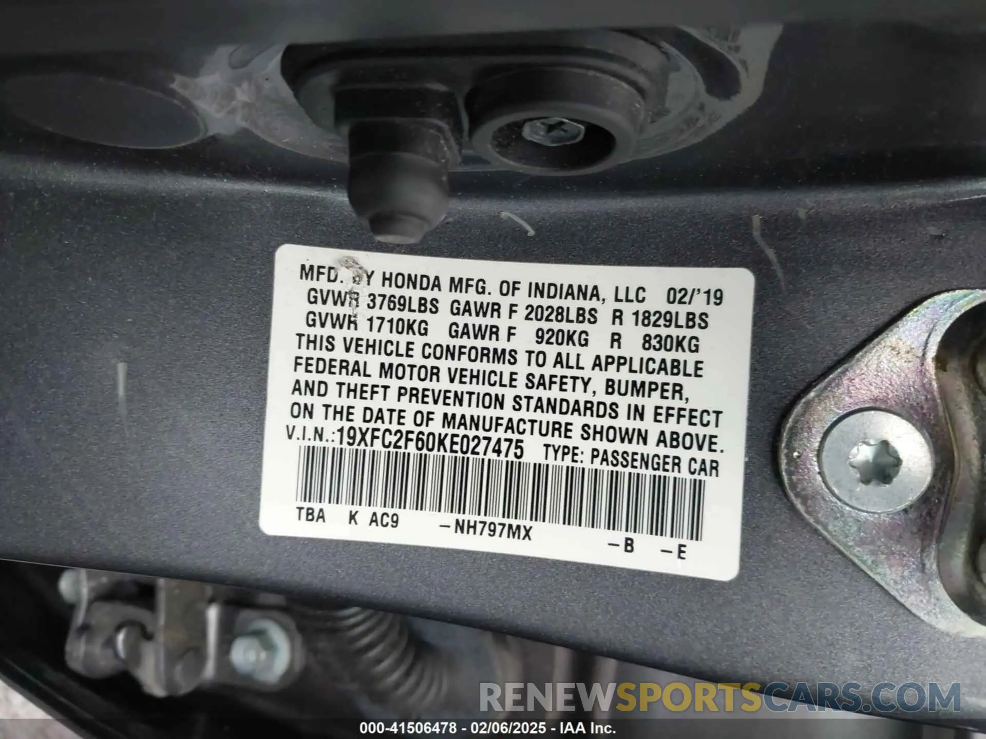 9 Photograph of a damaged car 19XFC2F60KE027475 HONDA CIVIC 2019