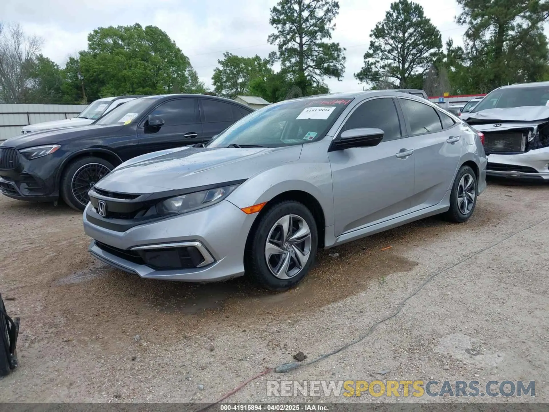 2 Photograph of a damaged car 19XFC2F60KE043806 HONDA CIVIC 2019