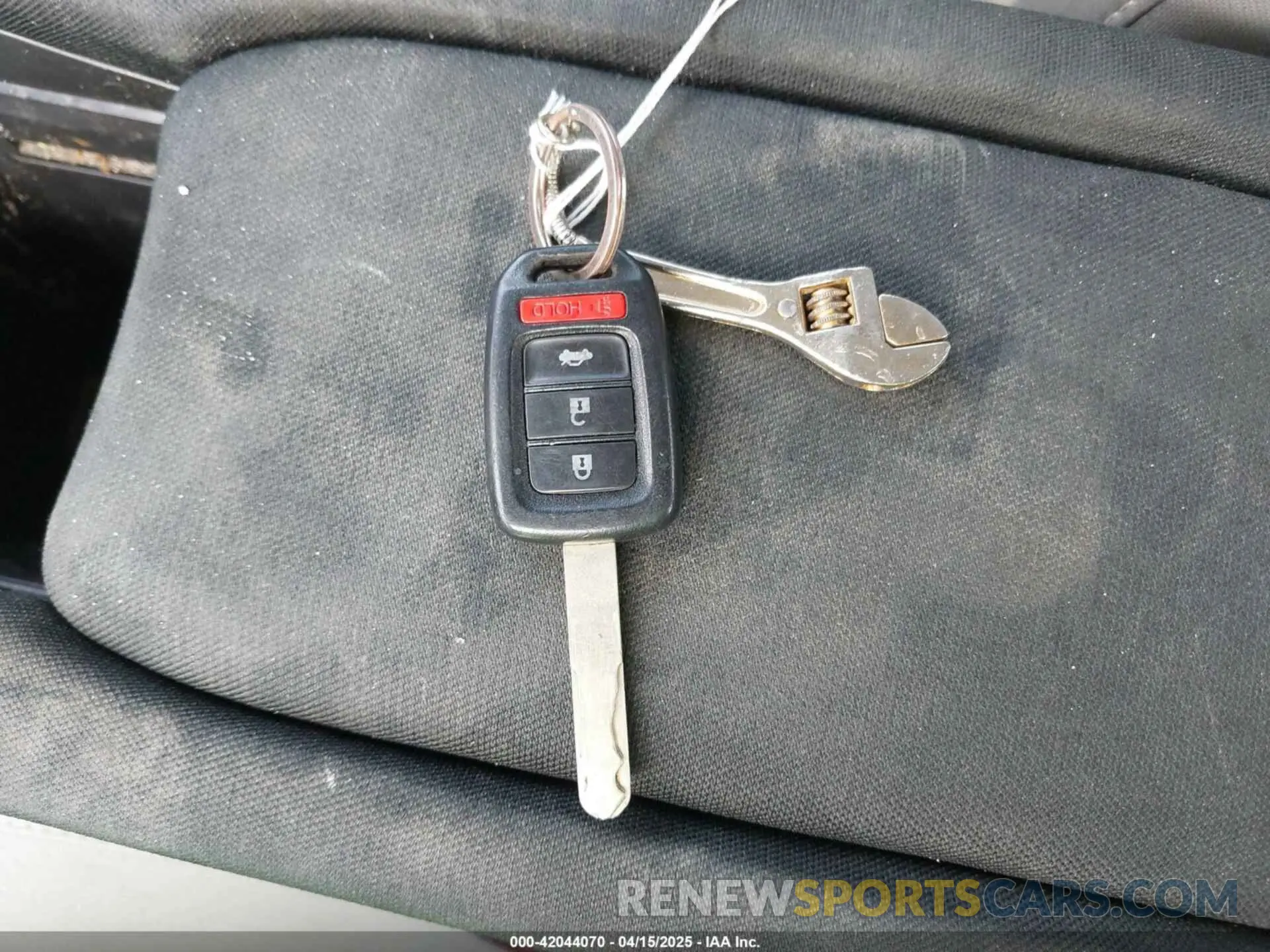 11 Photograph of a damaged car 19XFC2F60KE050190 HONDA CIVIC 2019