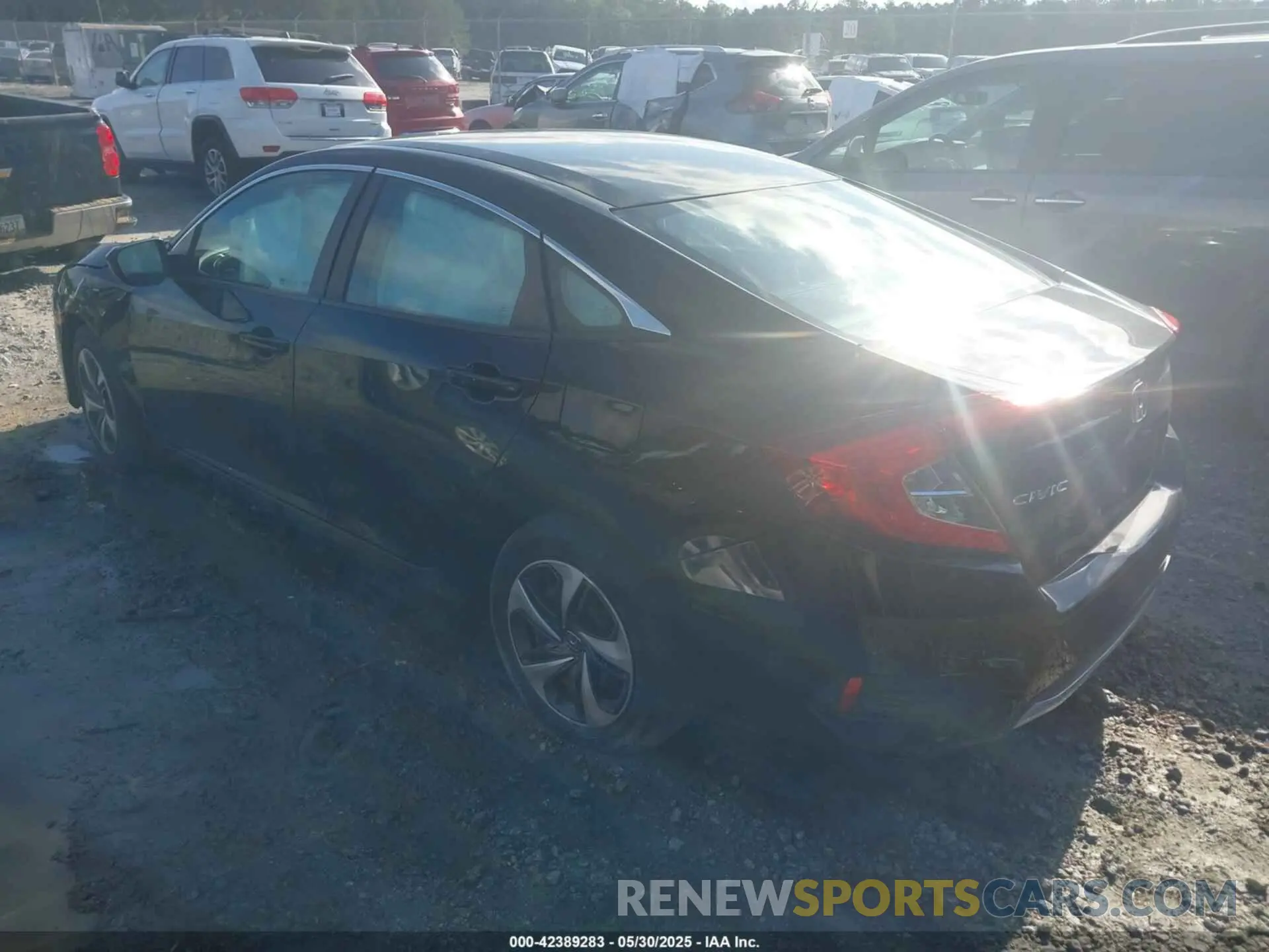 3 Photograph of a damaged car 19XFC2F60KE206034 HONDA CIVIC 2019