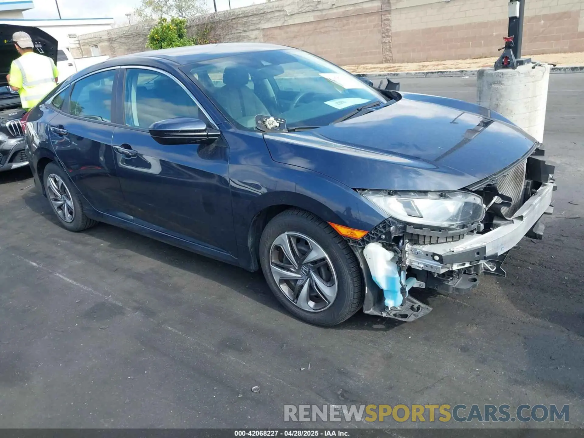 1 Photograph of a damaged car 19XFC2F60KE206499 HONDA CIVIC 2019