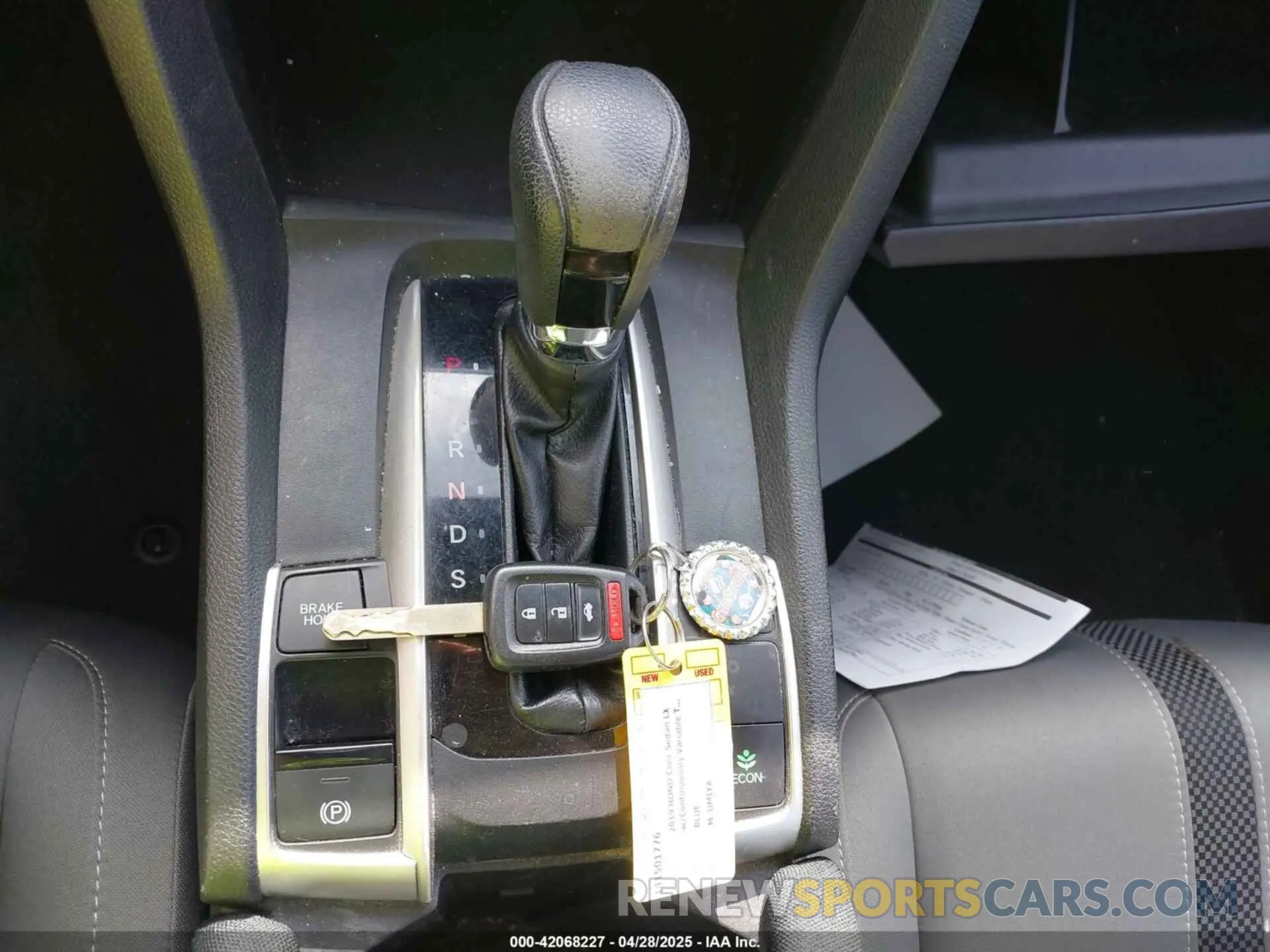 11 Photograph of a damaged car 19XFC2F60KE206499 HONDA CIVIC 2019