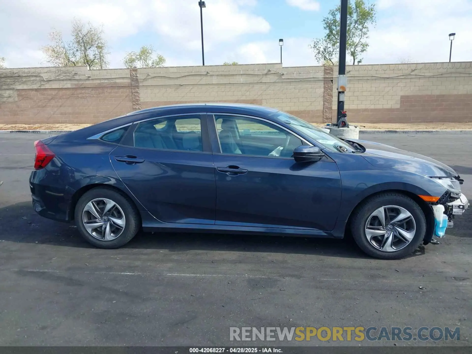 14 Photograph of a damaged car 19XFC2F60KE206499 HONDA CIVIC 2019