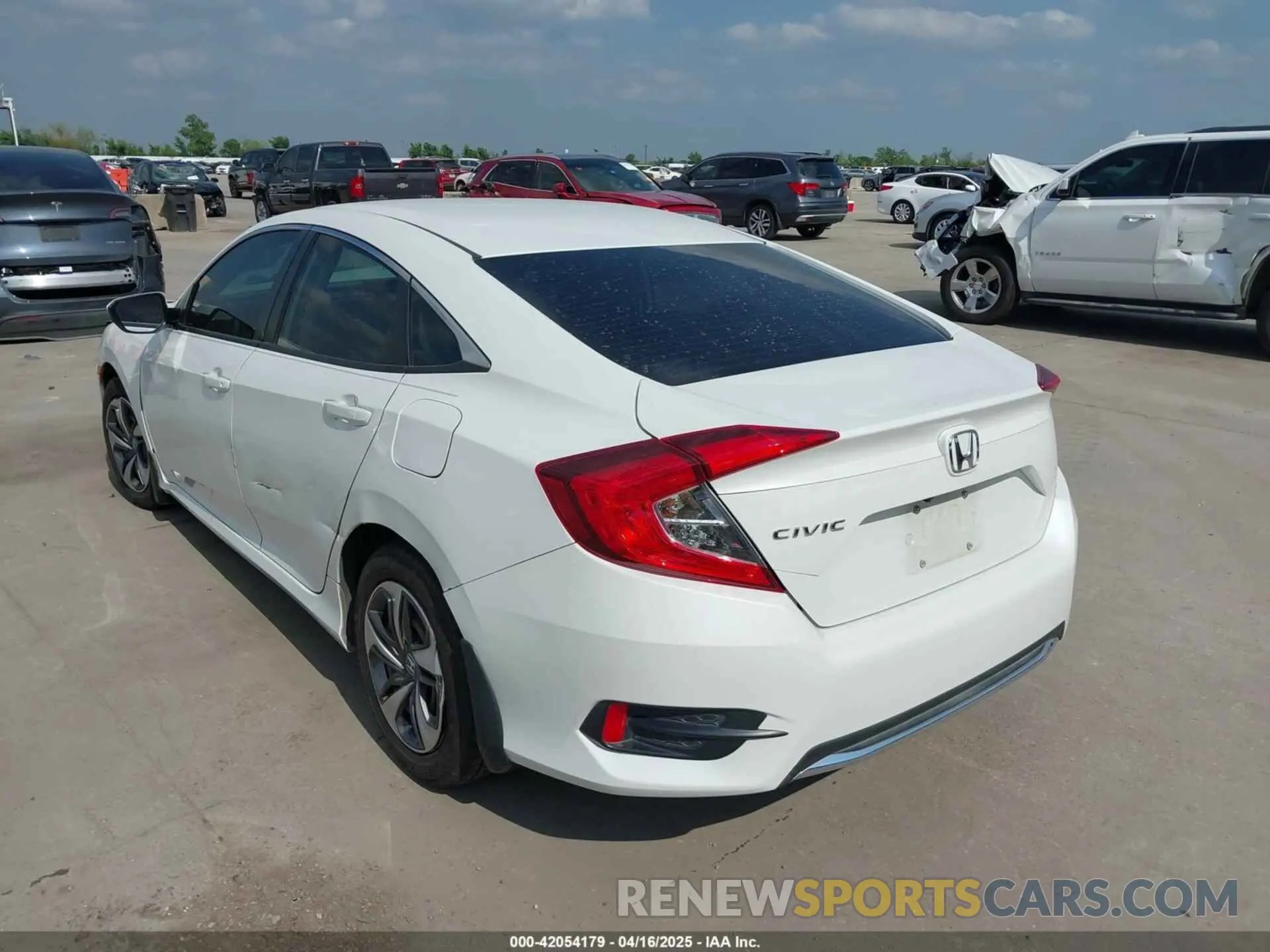 3 Photograph of a damaged car 19XFC2F61KE006635 HONDA CIVIC 2019