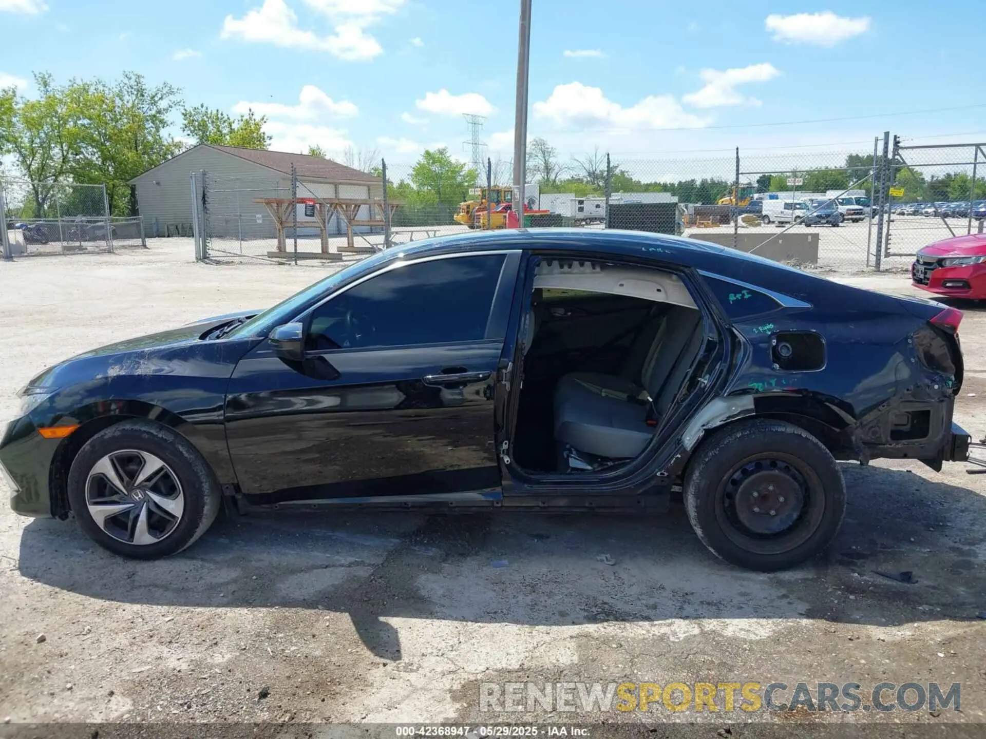 15 Photograph of a damaged car 19XFC2F61KE017134 HONDA CIVIC 2019
