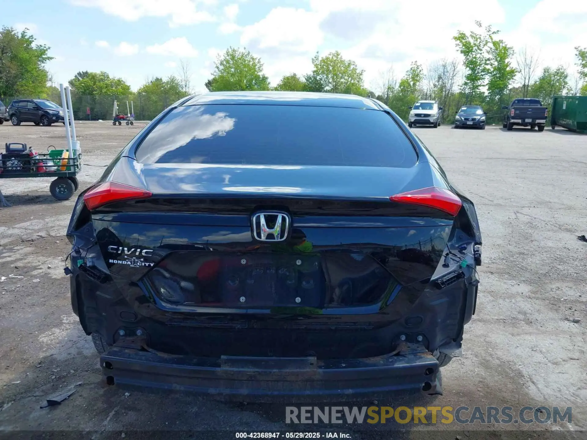17 Photograph of a damaged car 19XFC2F61KE017134 HONDA CIVIC 2019