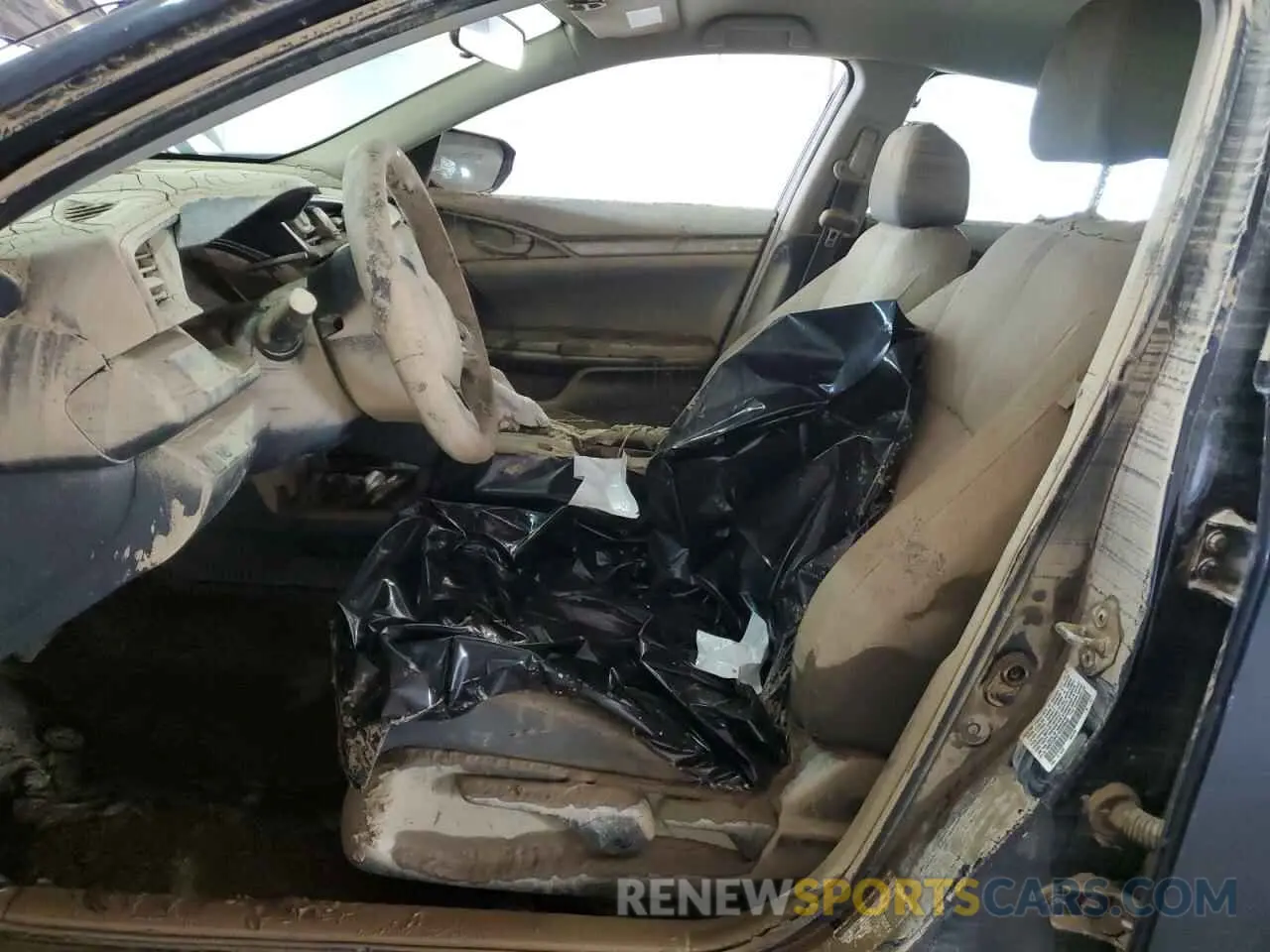 7 Photograph of a damaged car 19XFC2F61KE028845 HONDA CIVIC 2019