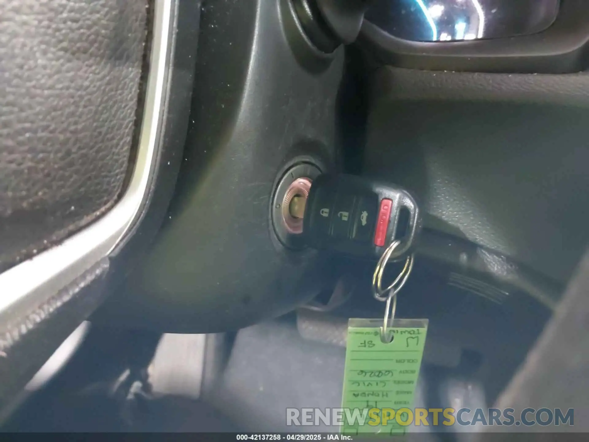 11 Photograph of a damaged car 19XFC2F61KE031681 HONDA CIVIC 2019