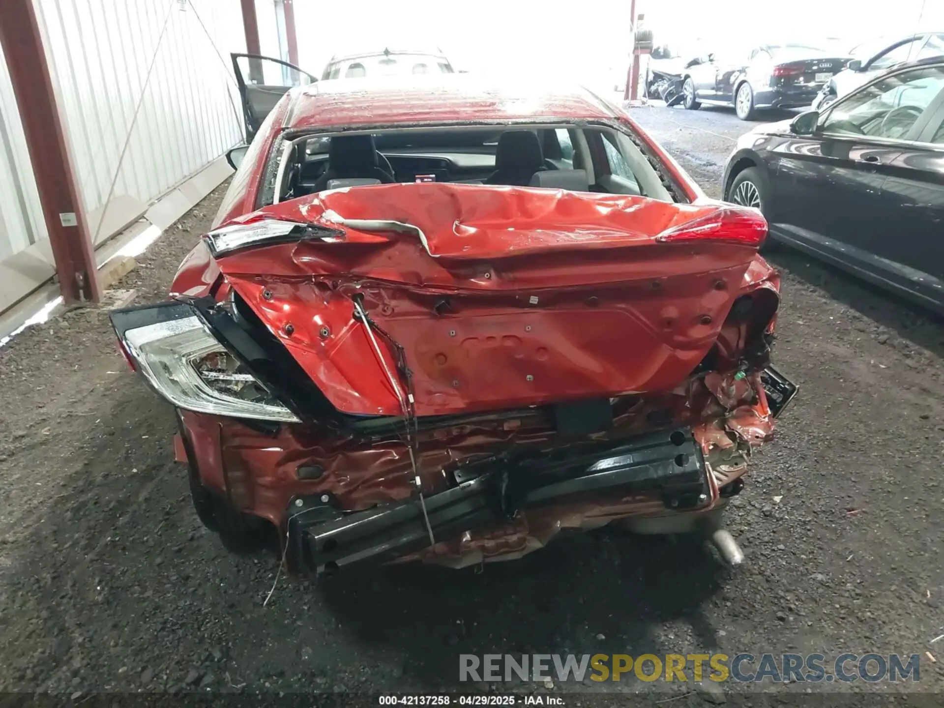 17 Photograph of a damaged car 19XFC2F61KE031681 HONDA CIVIC 2019