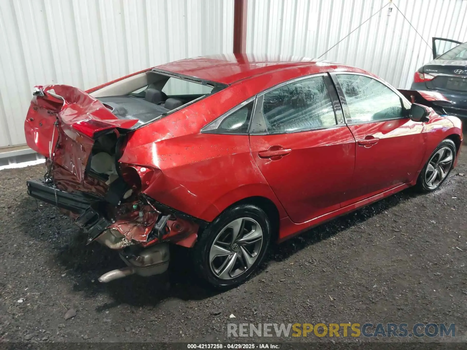 4 Photograph of a damaged car 19XFC2F61KE031681 HONDA CIVIC 2019