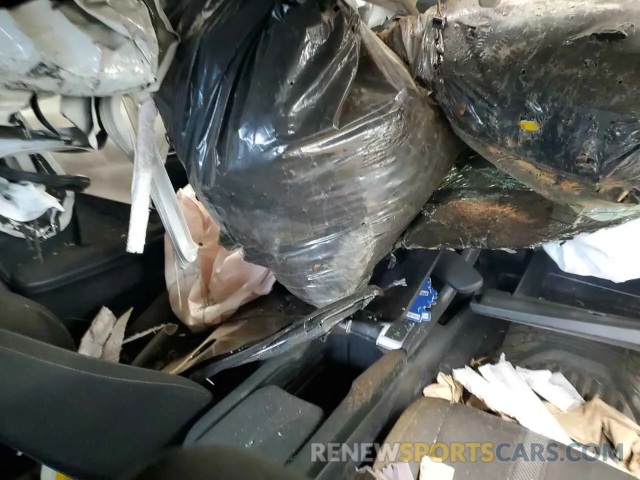 8 Photograph of a damaged car 19XFC2F61KE051445 HONDA CIVIC 2019