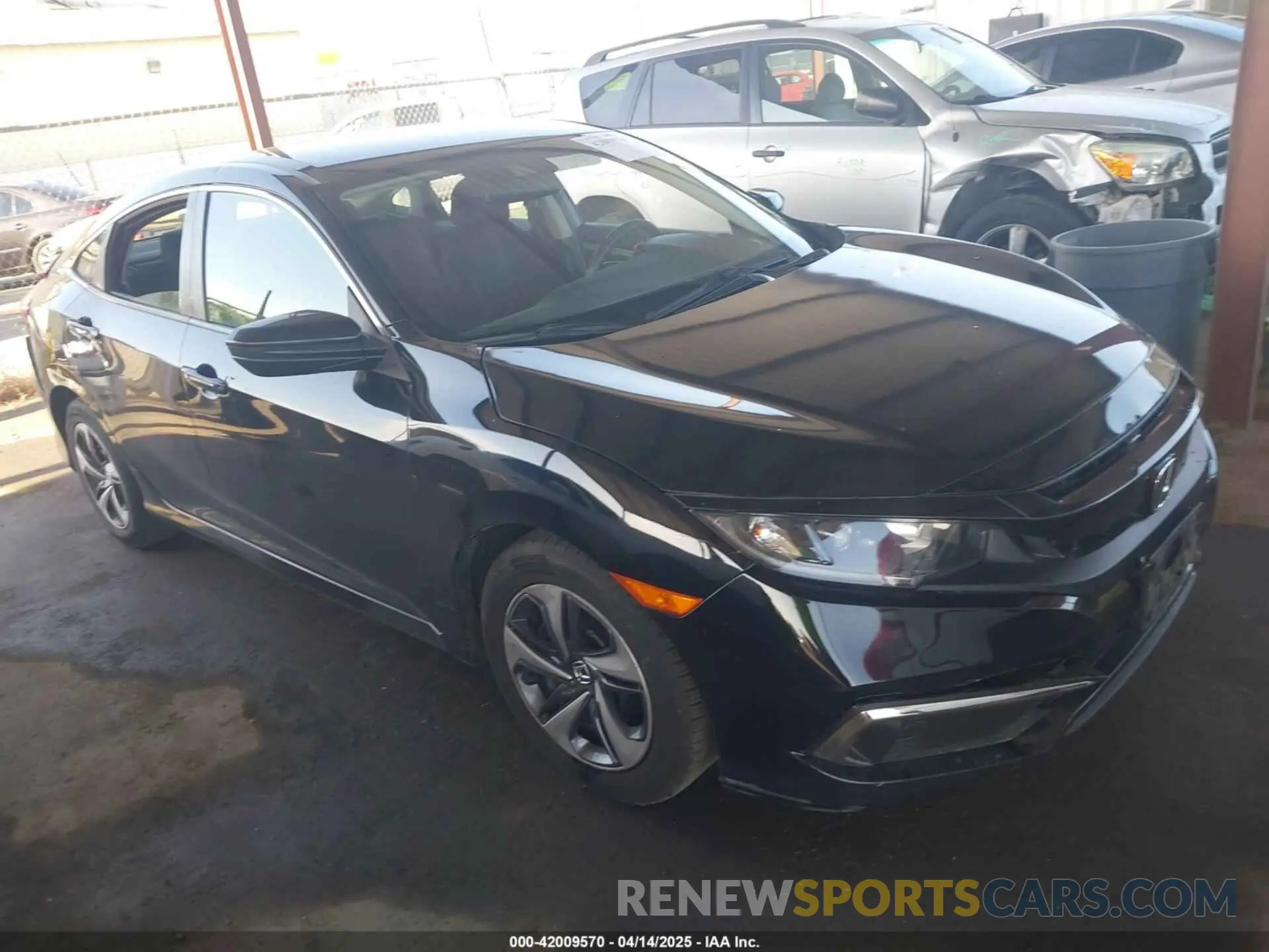 1 Photograph of a damaged car 19XFC2F61KE200629 HONDA CIVIC 2019