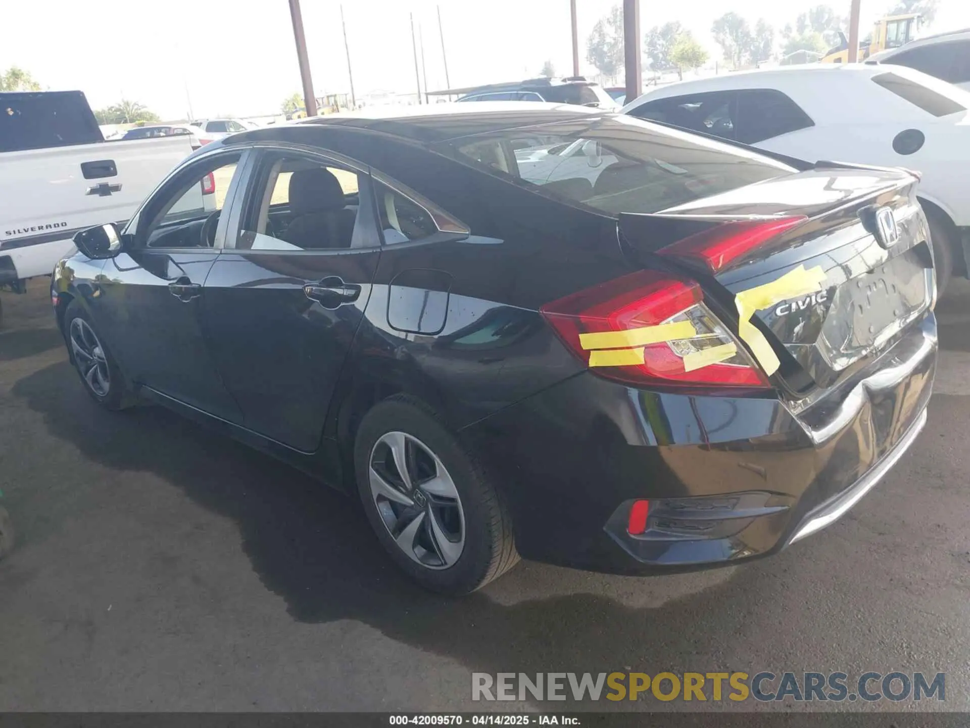 3 Photograph of a damaged car 19XFC2F61KE200629 HONDA CIVIC 2019