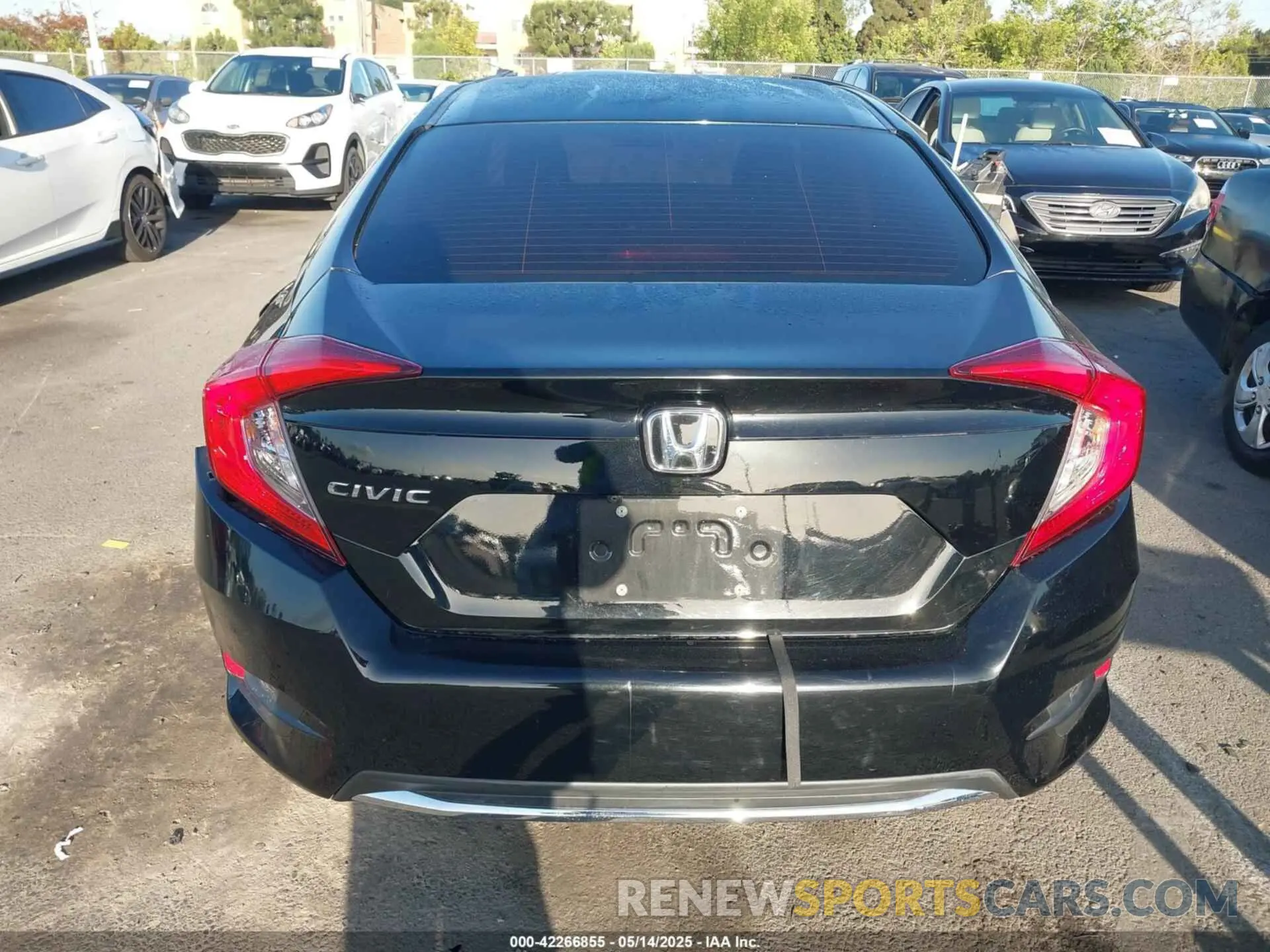 16 Photograph of a damaged car 19XFC2F61KE211940 HONDA CIVIC 2019