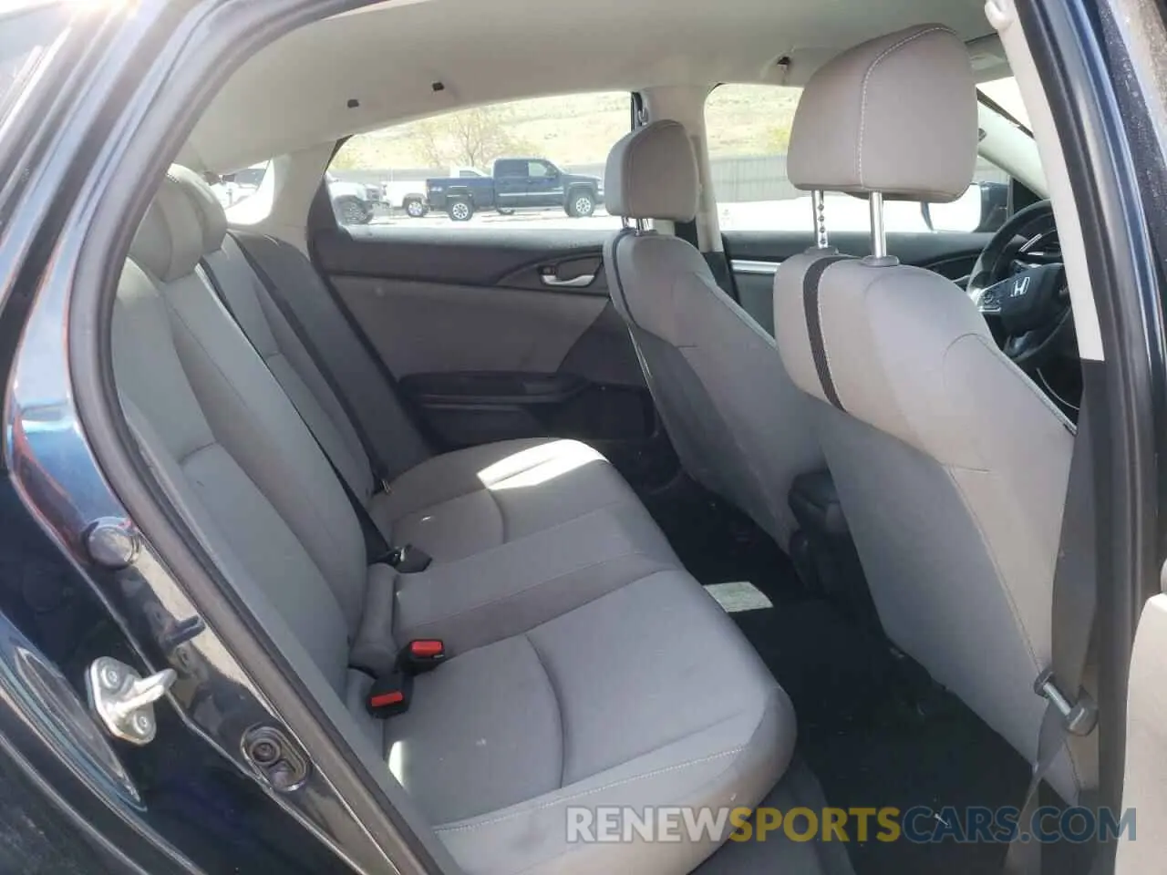 10 Photograph of a damaged car 19XFC2F62KE006384 HONDA CIVIC 2019