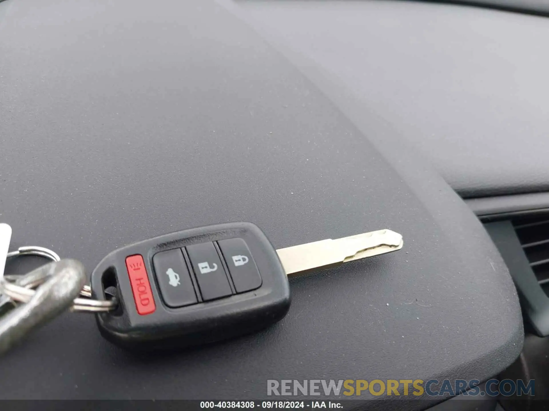 11 Photograph of a damaged car 19XFC2F62KE022570 HONDA CIVIC 2019