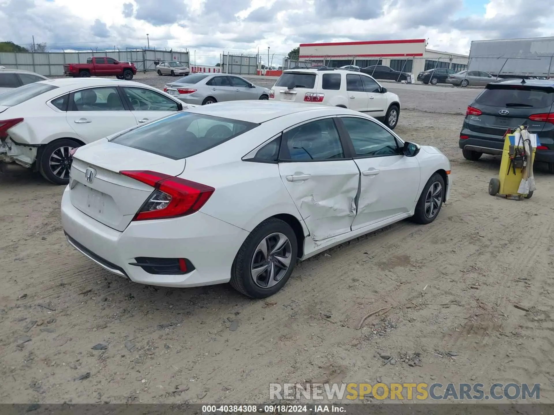 4 Photograph of a damaged car 19XFC2F62KE022570 HONDA CIVIC 2019
