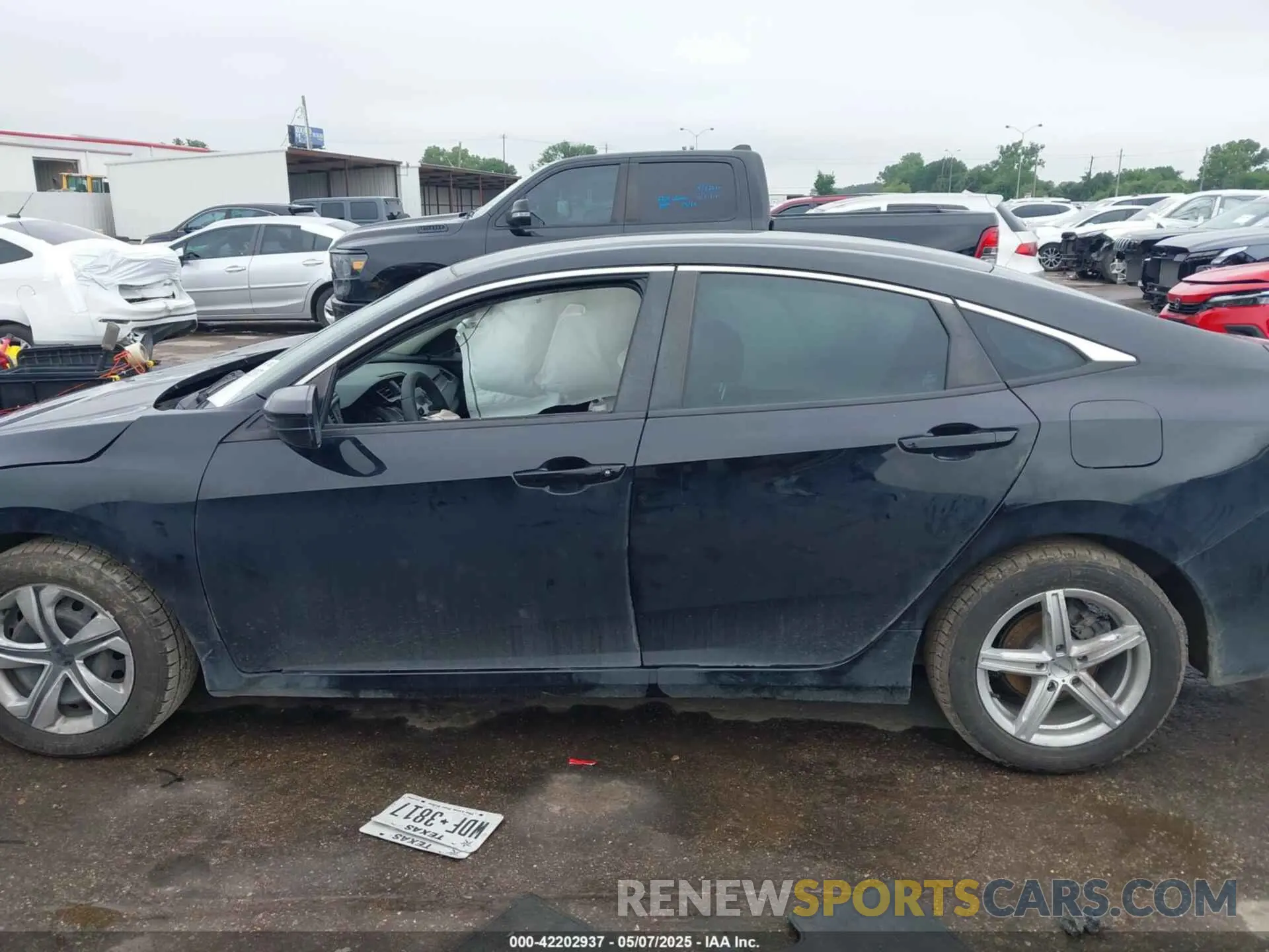 15 Photograph of a damaged car 19XFC2F62KE034797 HONDA CIVIC 2019