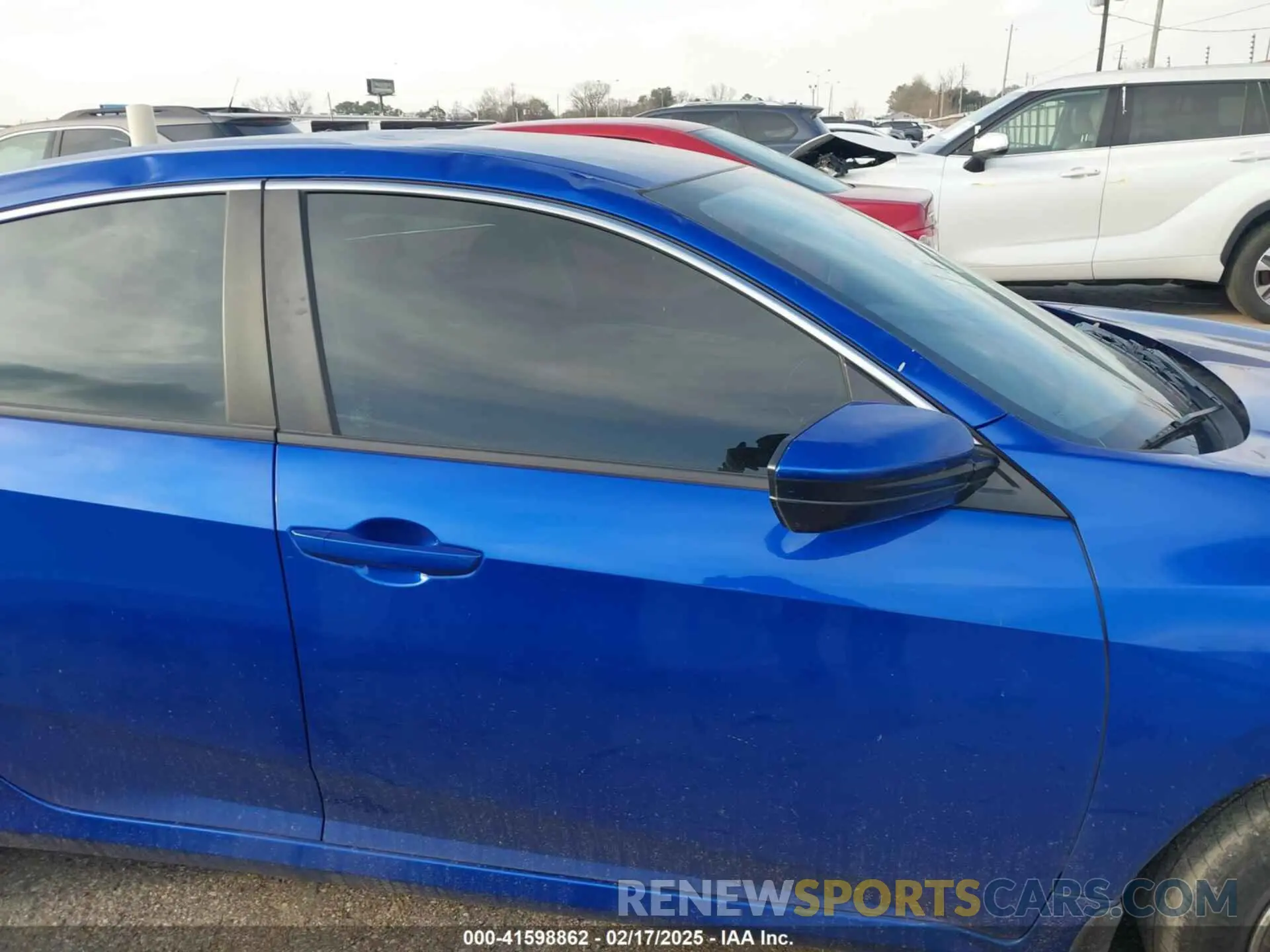 13 Photograph of a damaged car 19XFC2F62KE035111 HONDA CIVIC 2019