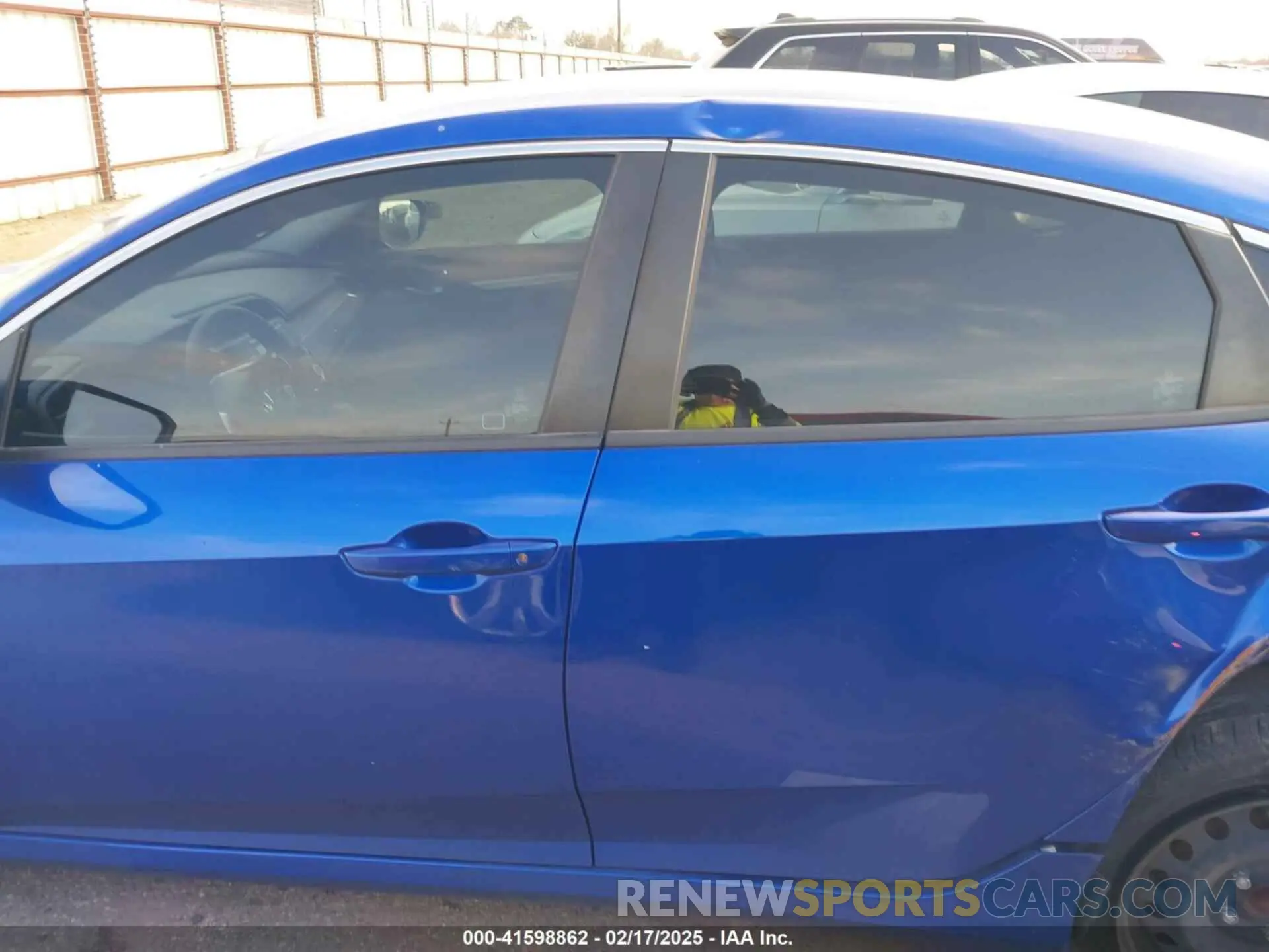 14 Photograph of a damaged car 19XFC2F62KE035111 HONDA CIVIC 2019