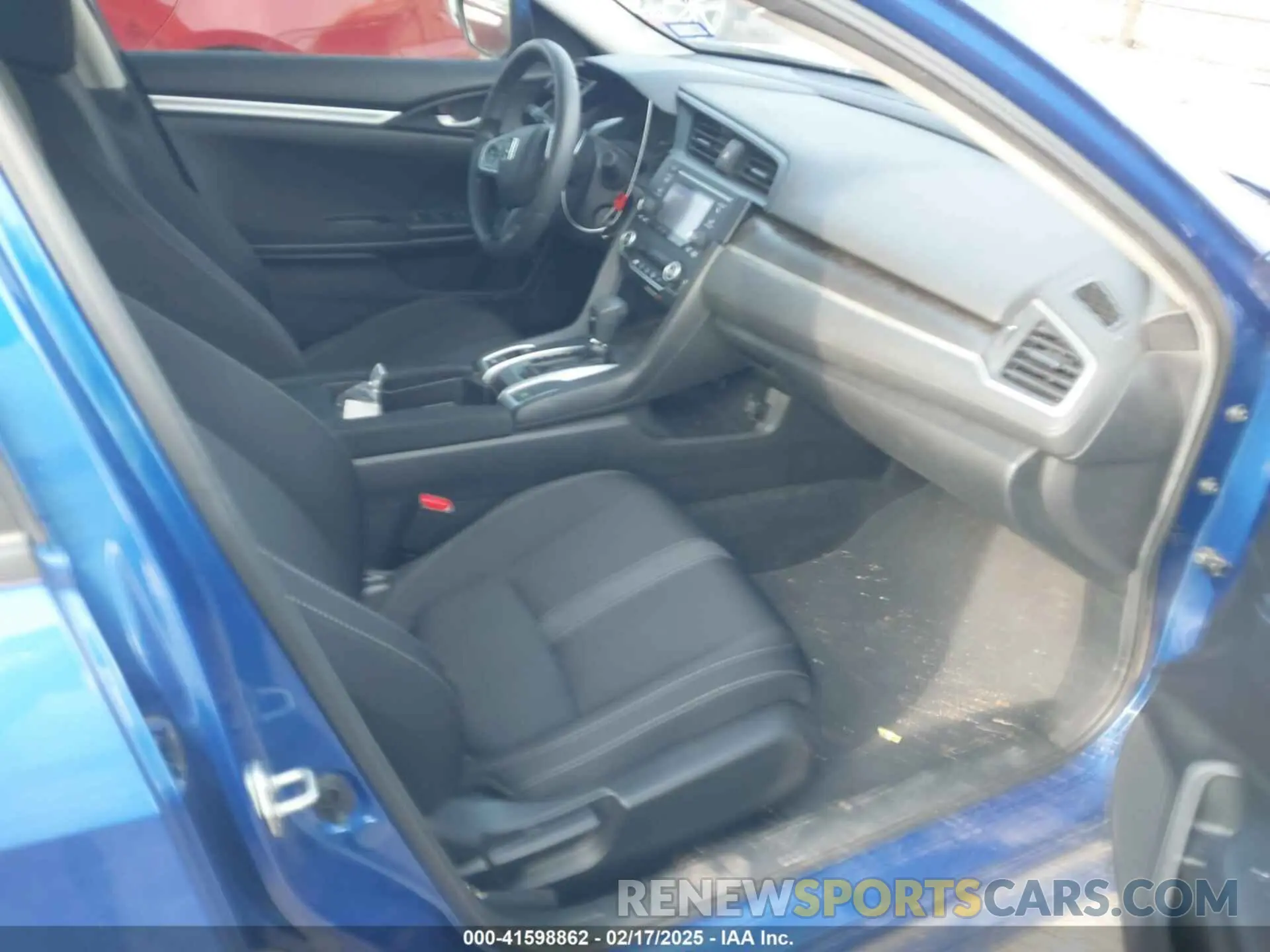 5 Photograph of a damaged car 19XFC2F62KE035111 HONDA CIVIC 2019