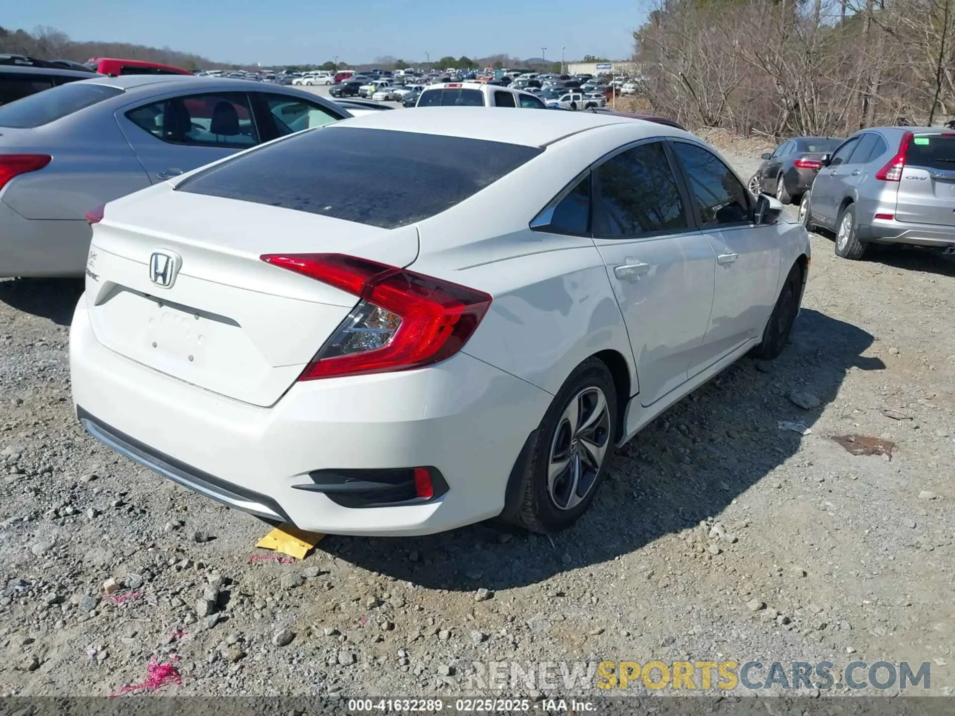 4 Photograph of a damaged car 19XFC2F62KE035433 HONDA CIVIC 2019