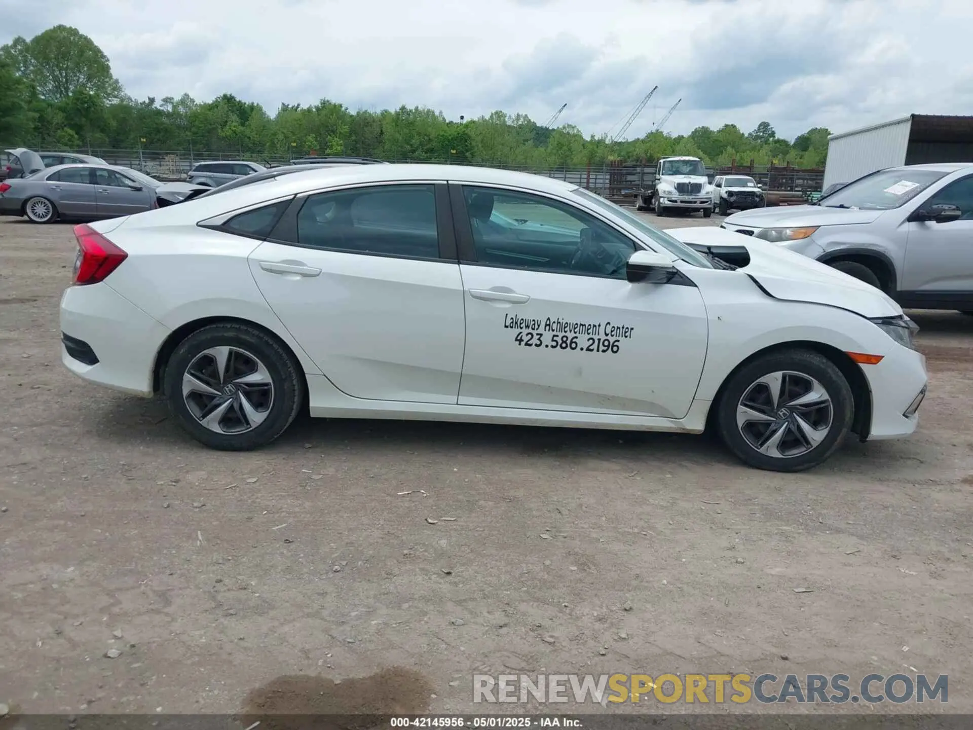 13 Photograph of a damaged car 19XFC2F62KE035822 HONDA CIVIC 2019