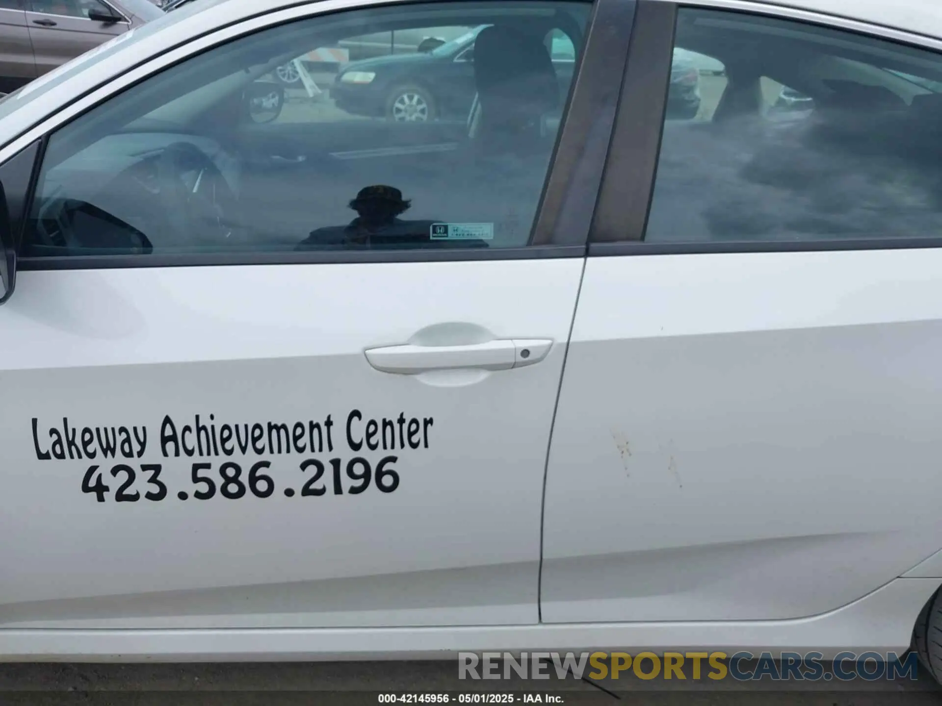14 Photograph of a damaged car 19XFC2F62KE035822 HONDA CIVIC 2019