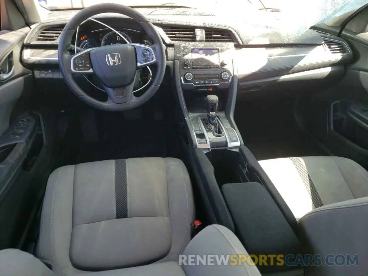 8 Photograph of a damaged car 19XFC2F62KE036453 HONDA CIVIC 2019