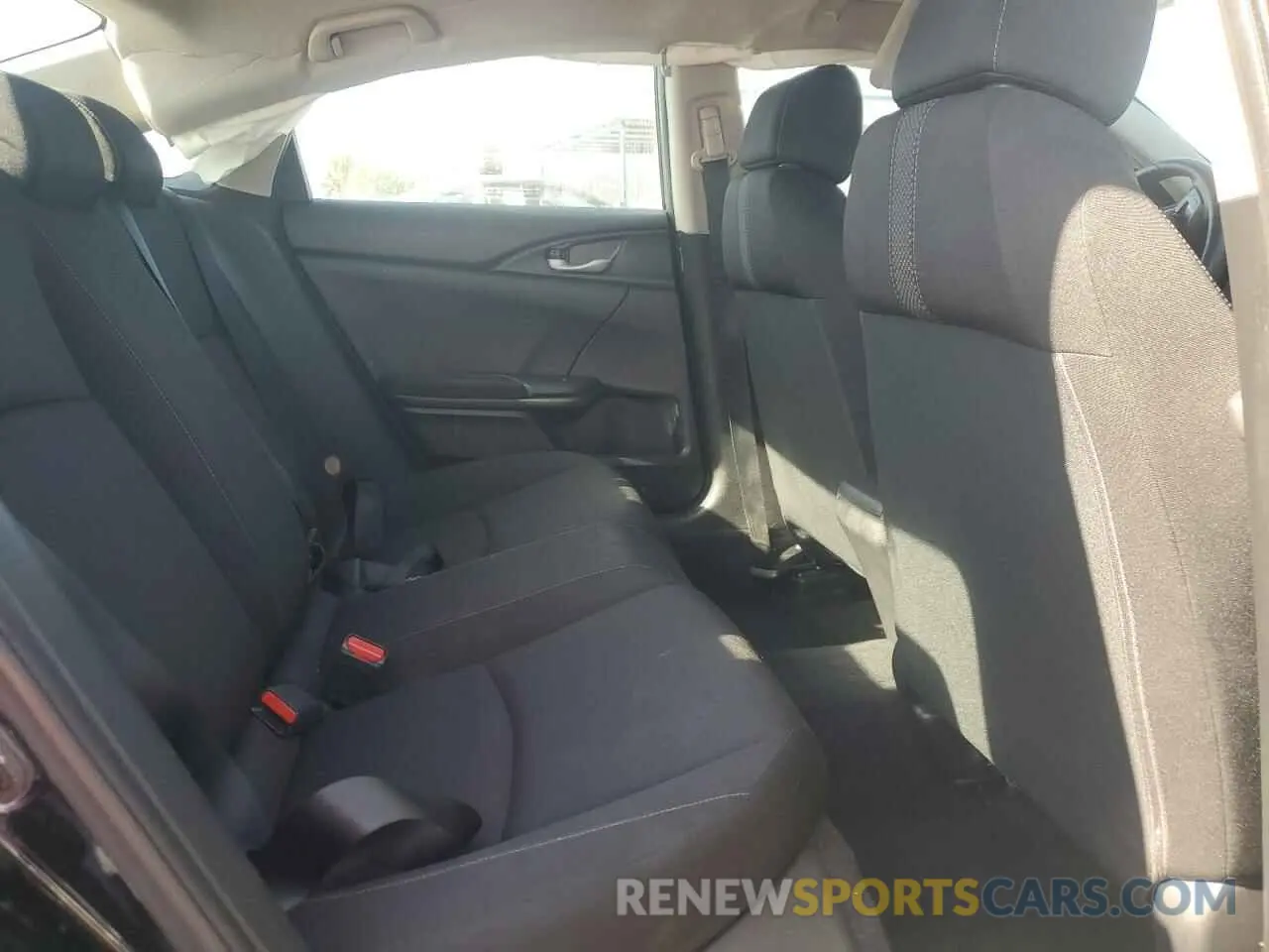 10 Photograph of a damaged car 19XFC2F62KE202065 HONDA CIVIC 2019