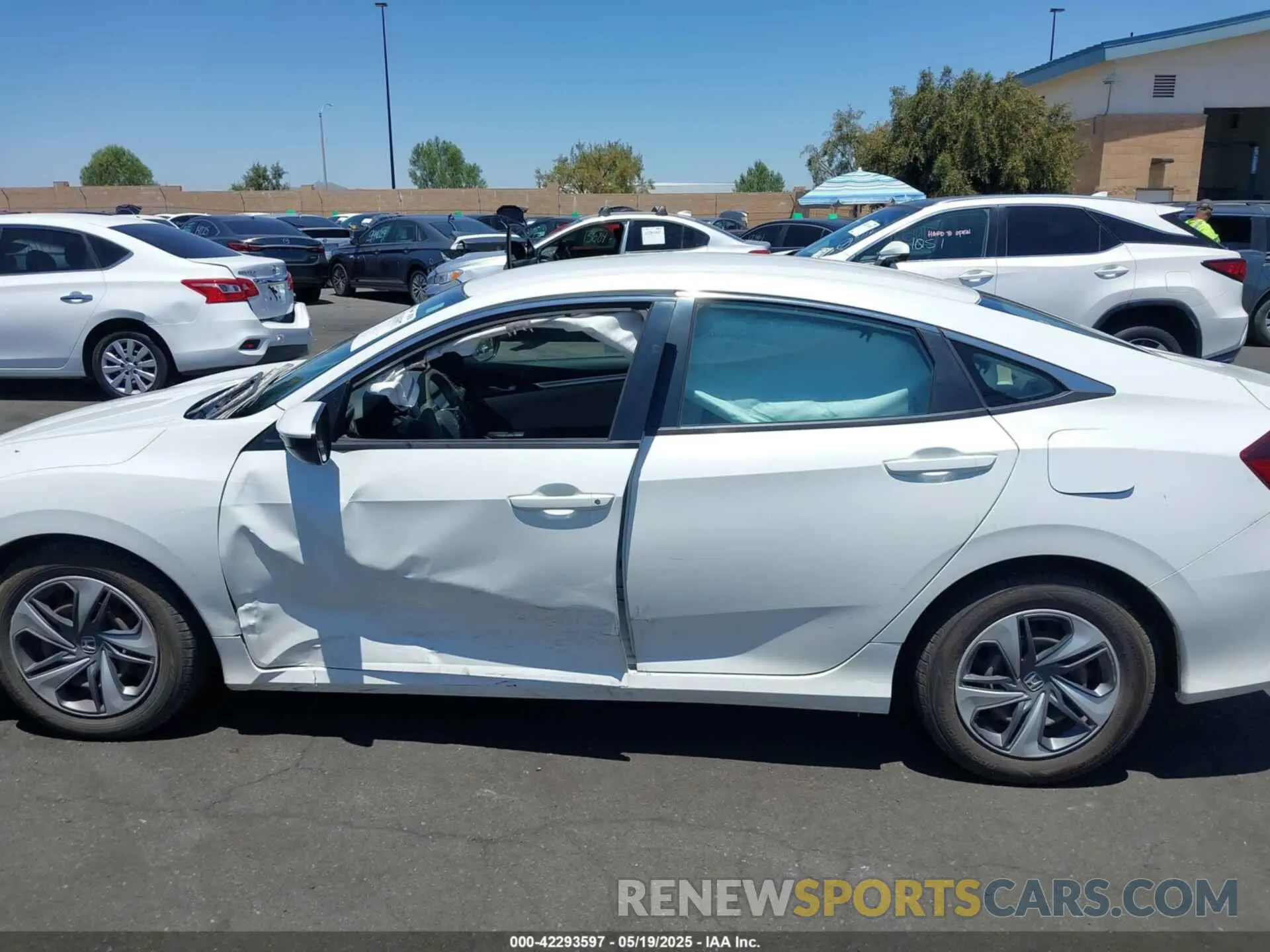 14 Photograph of a damaged car 19XFC2F62KE215222 HONDA CIVIC 2019