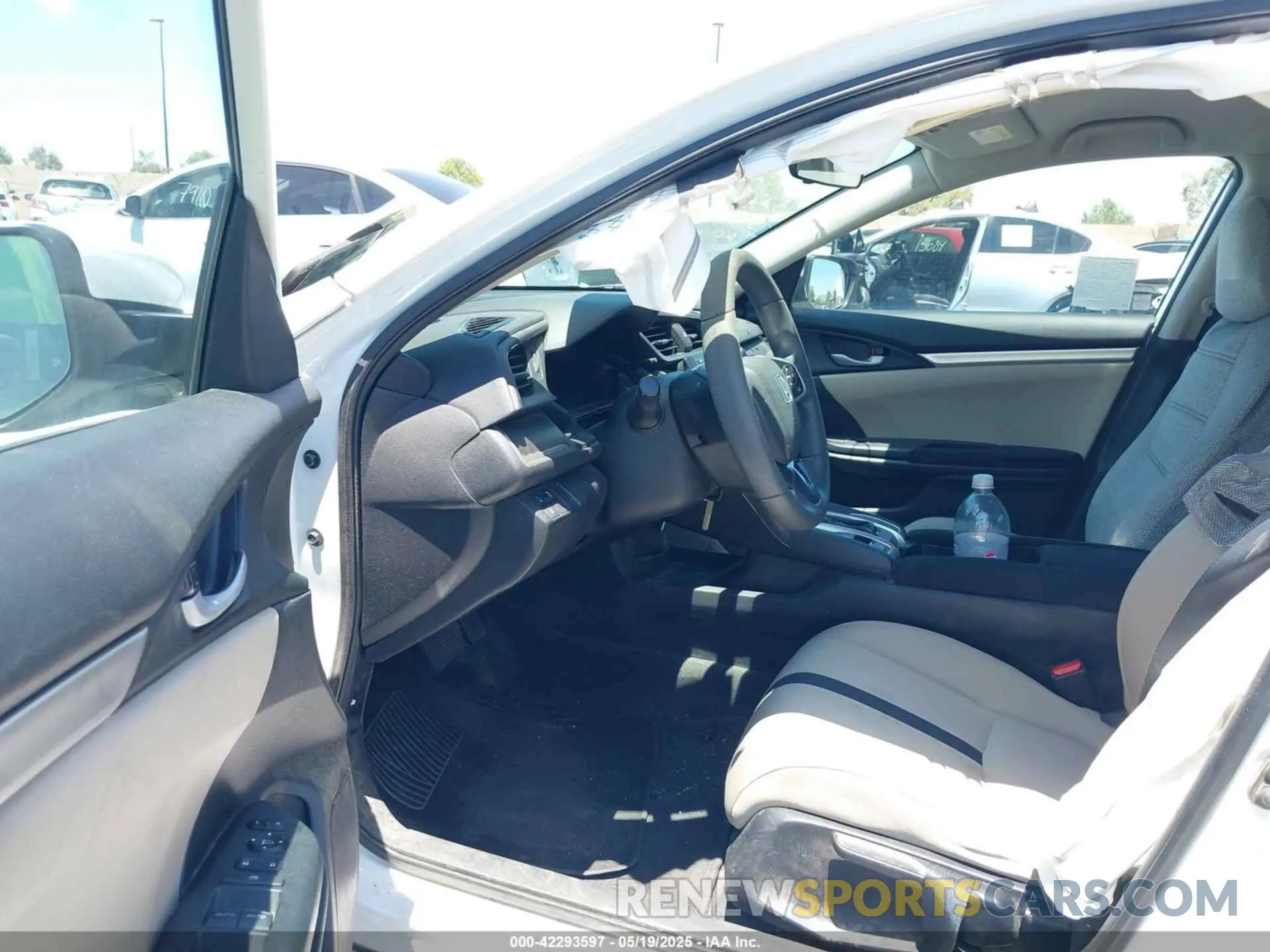 5 Photograph of a damaged car 19XFC2F62KE215222 HONDA CIVIC 2019