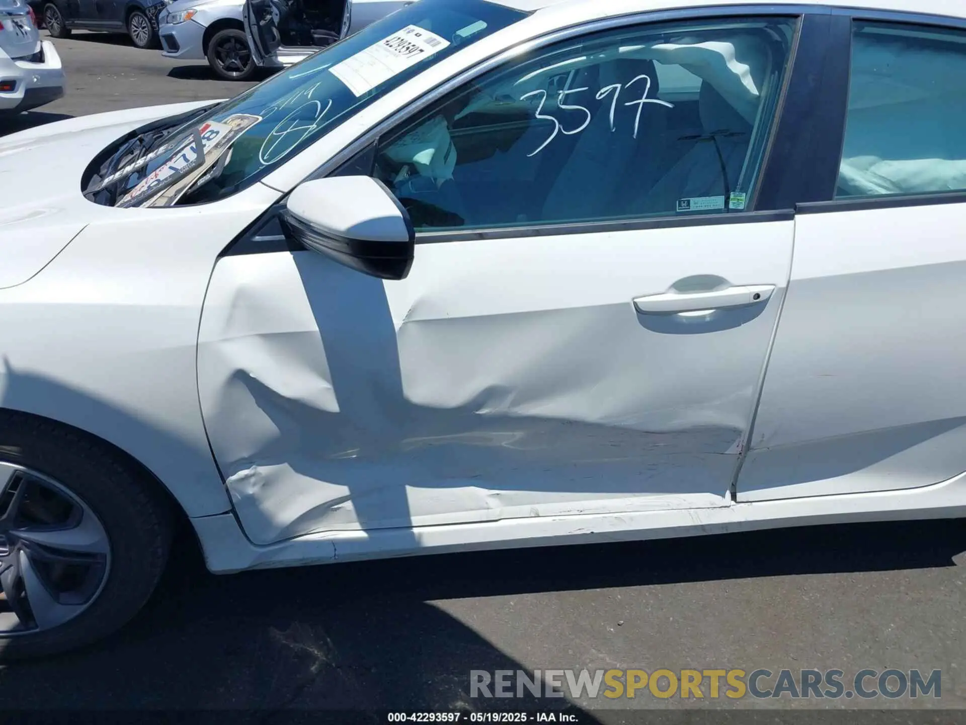 6 Photograph of a damaged car 19XFC2F62KE215222 HONDA CIVIC 2019