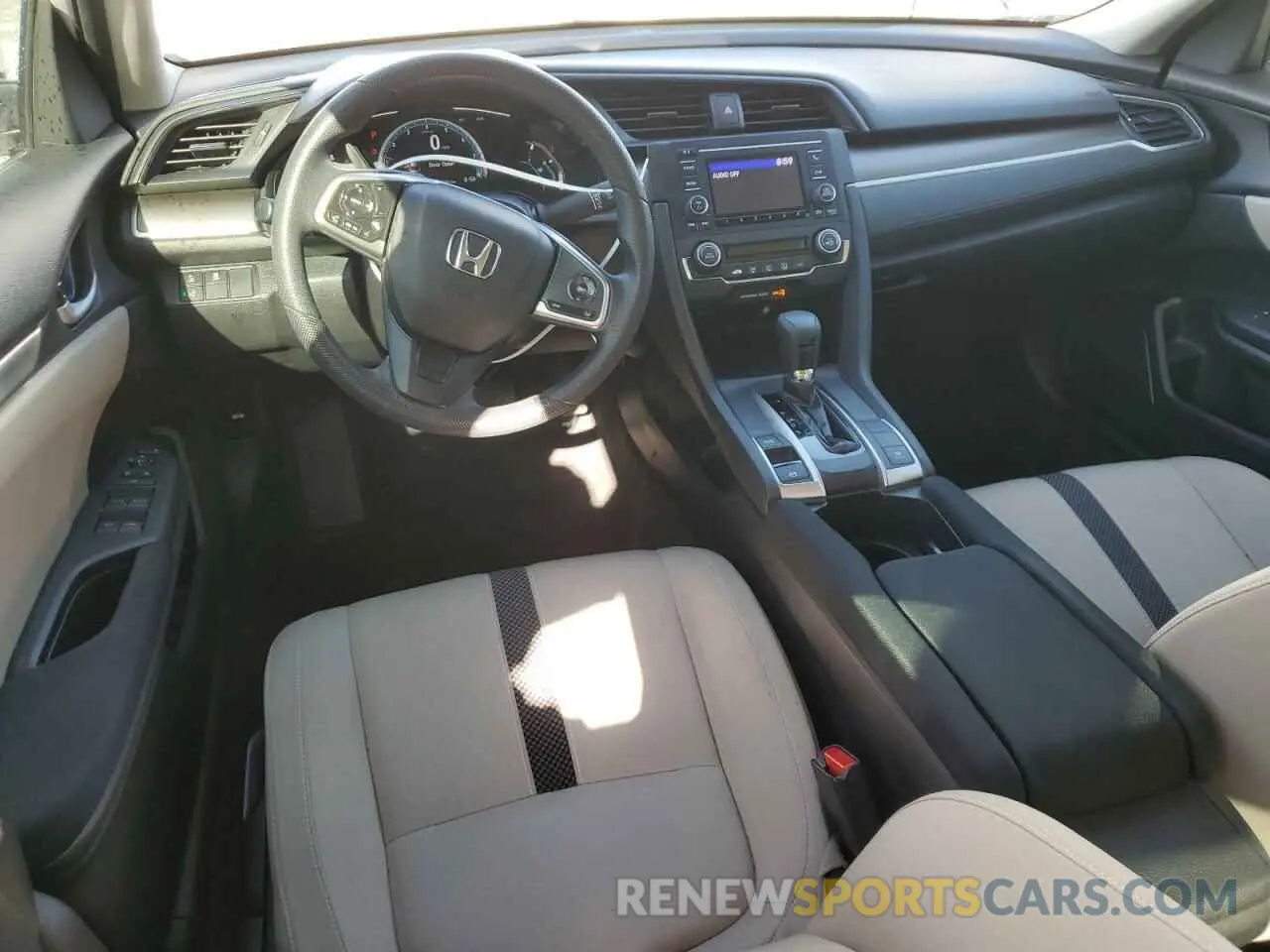 8 Photograph of a damaged car 19XFC2F63KE011402 HONDA CIVIC 2019