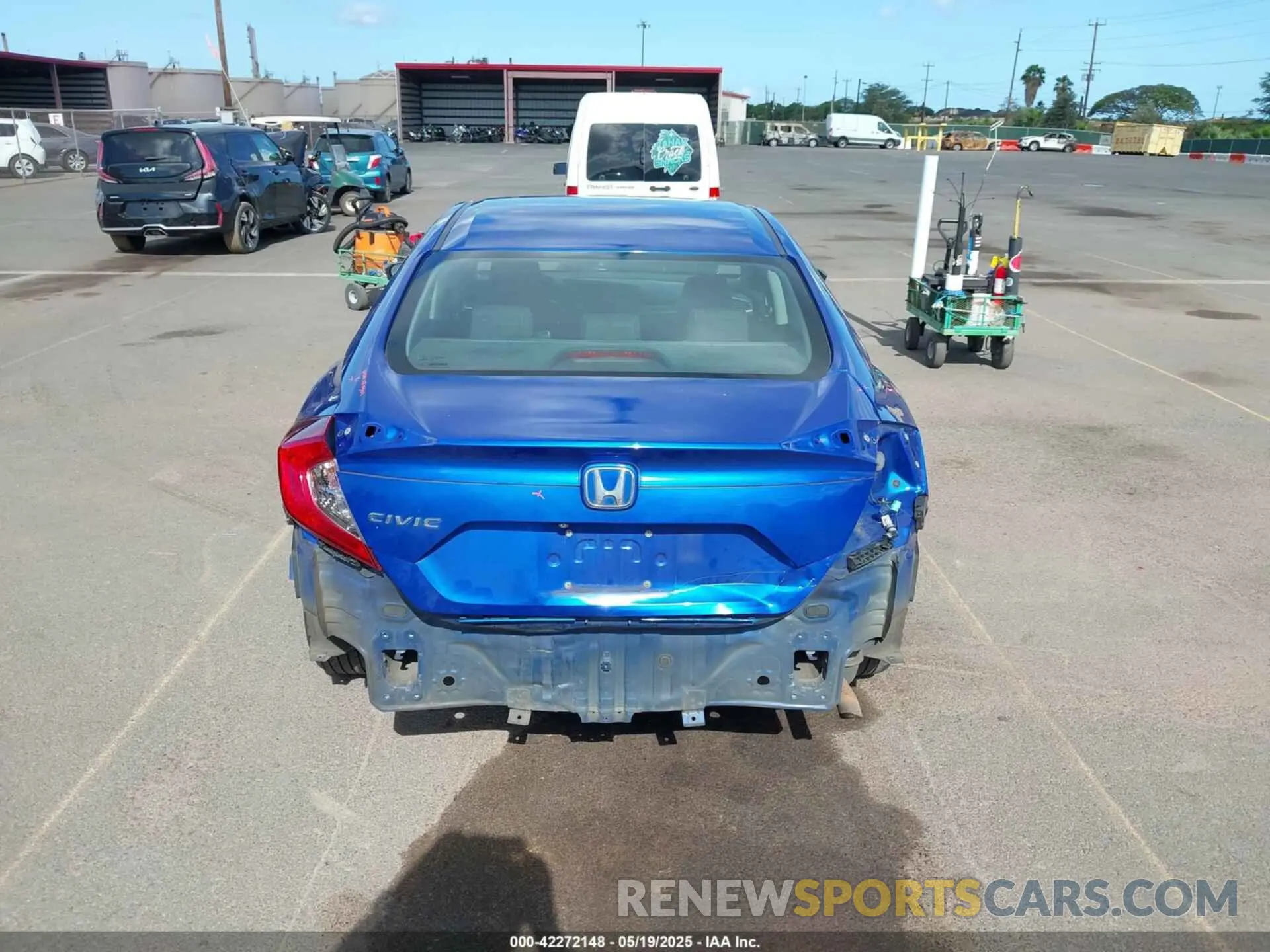 17 Photograph of a damaged car 19XFC2F63KE035117 HONDA CIVIC 2019