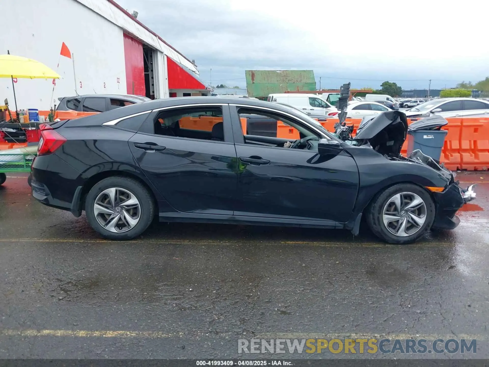 12 Photograph of a damaged car 19XFC2F63KE039524 HONDA CIVIC 2019