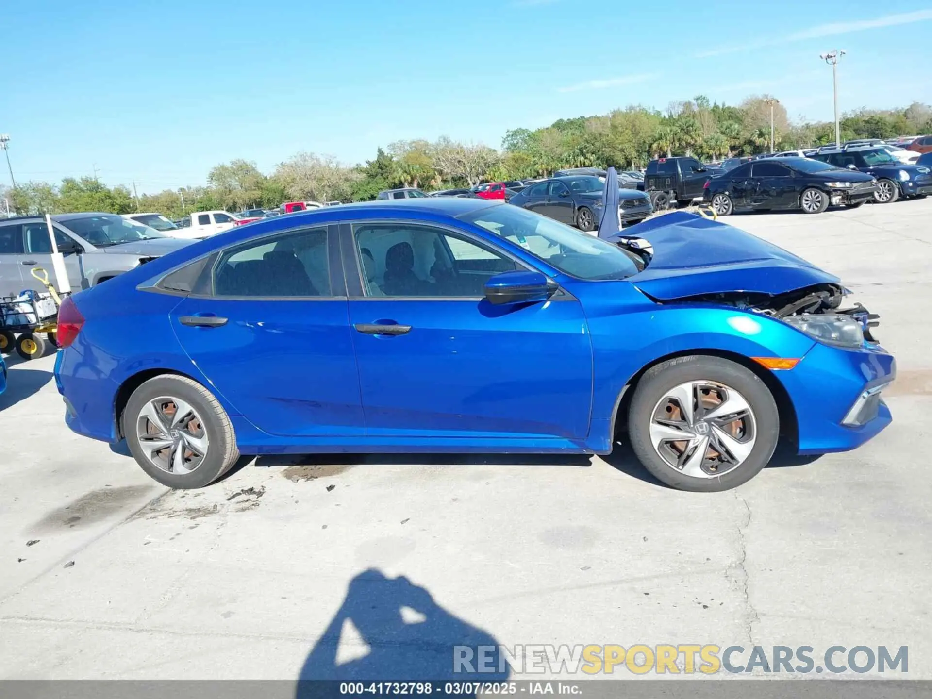 13 Photograph of a damaged car 19XFC2F64KE007245 HONDA CIVIC 2019