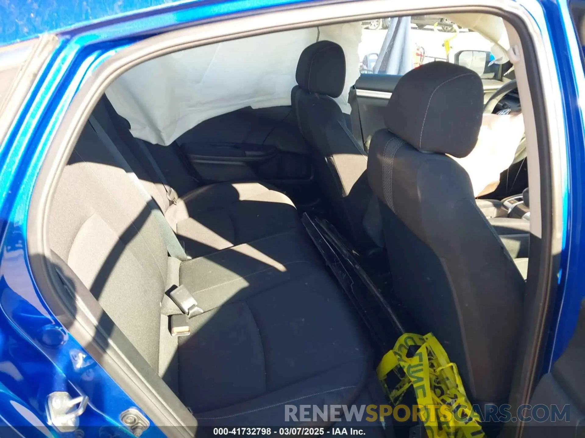 8 Photograph of a damaged car 19XFC2F64KE007245 HONDA CIVIC 2019