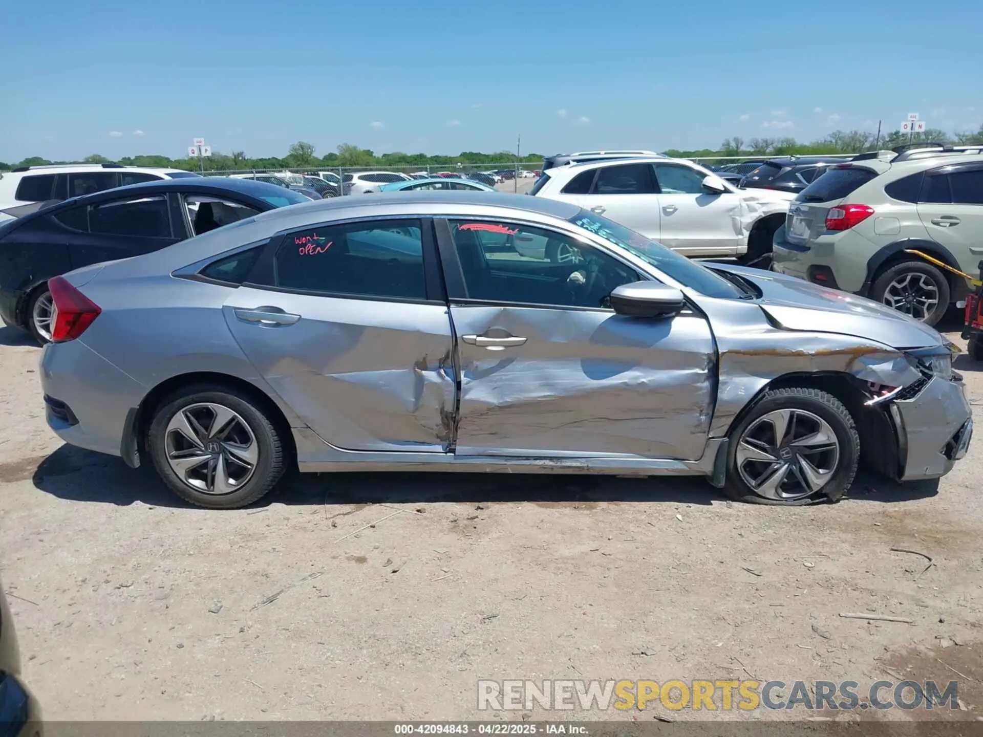 12 Photograph of a damaged car 19XFC2F64KE008752 HONDA CIVIC 2019