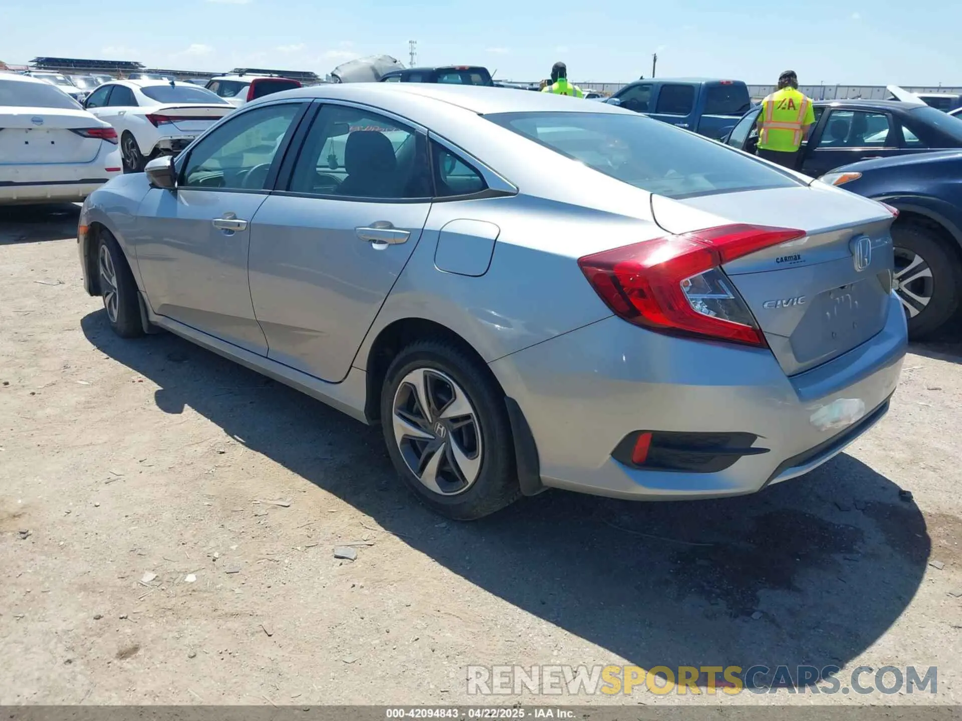3 Photograph of a damaged car 19XFC2F64KE008752 HONDA CIVIC 2019