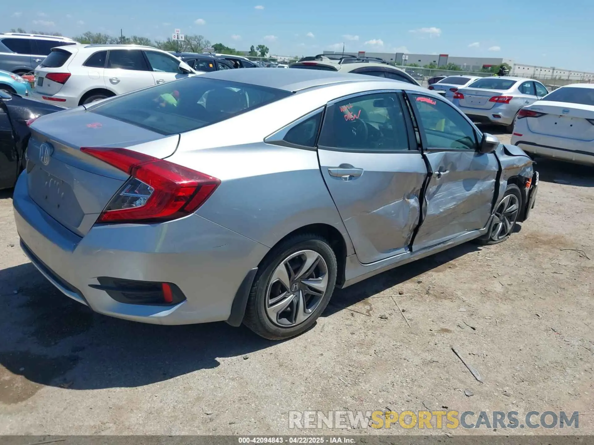 4 Photograph of a damaged car 19XFC2F64KE008752 HONDA CIVIC 2019