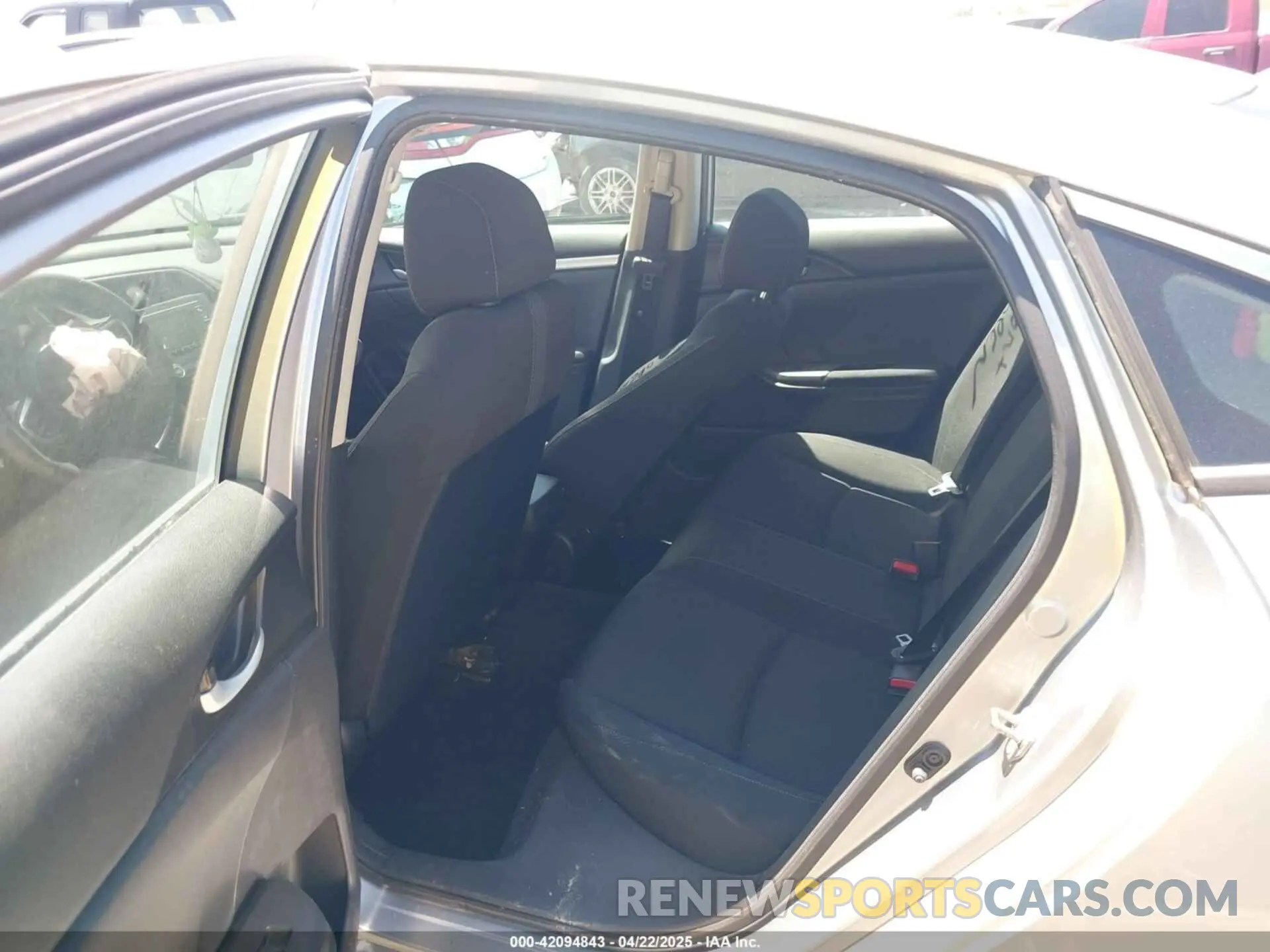 8 Photograph of a damaged car 19XFC2F64KE008752 HONDA CIVIC 2019