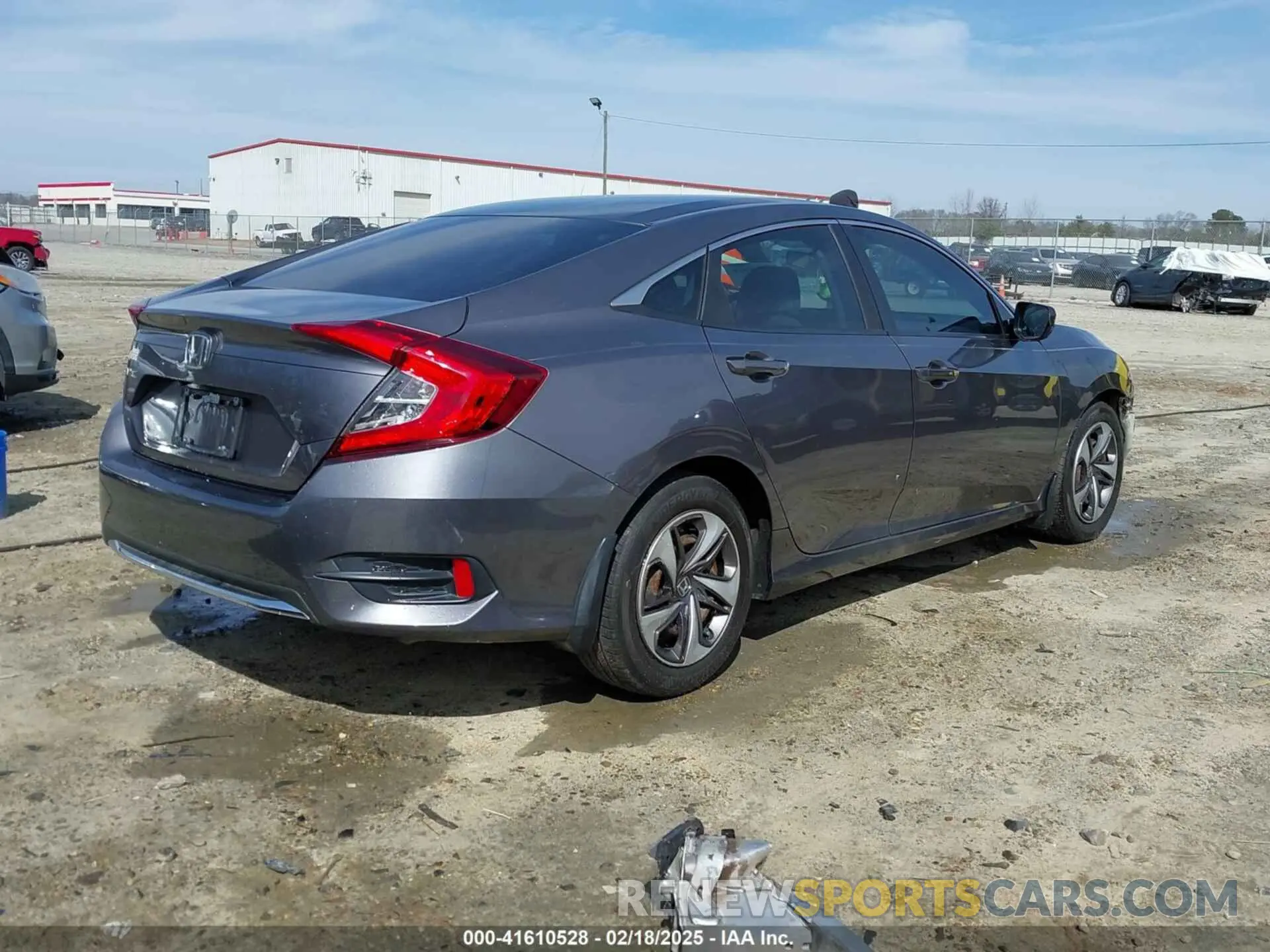 4 Photograph of a damaged car 19XFC2F64KE011246 HONDA CIVIC 2019