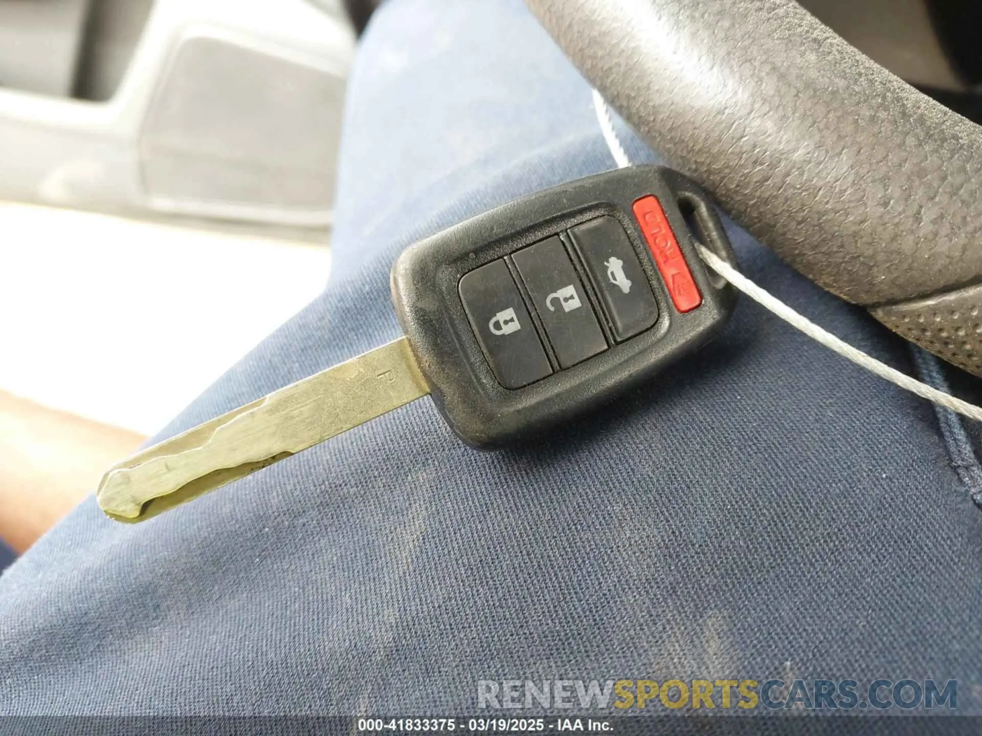 11 Photograph of a damaged car 19XFC2F64KE024272 HONDA CIVIC 2019