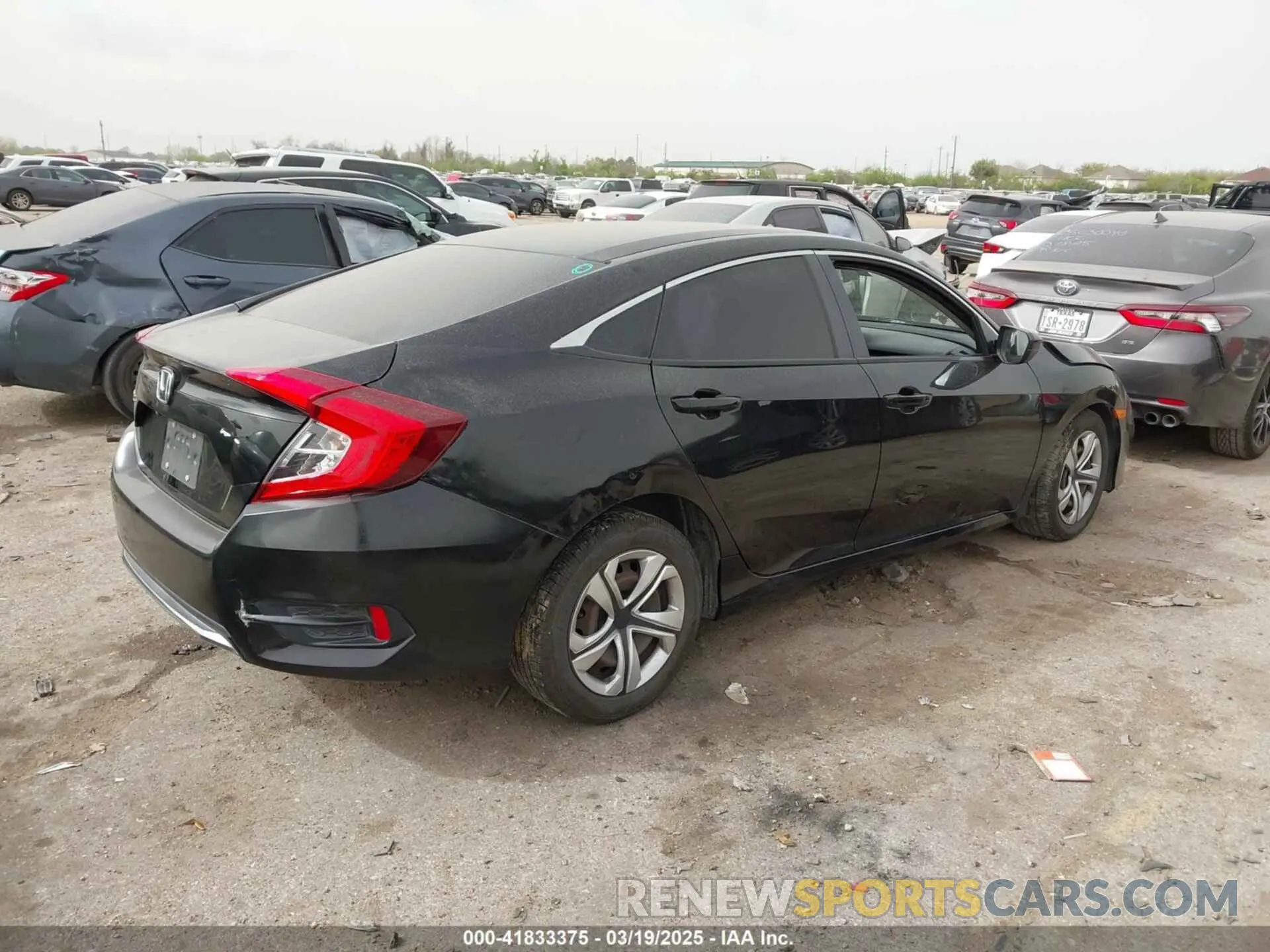 4 Photograph of a damaged car 19XFC2F64KE024272 HONDA CIVIC 2019